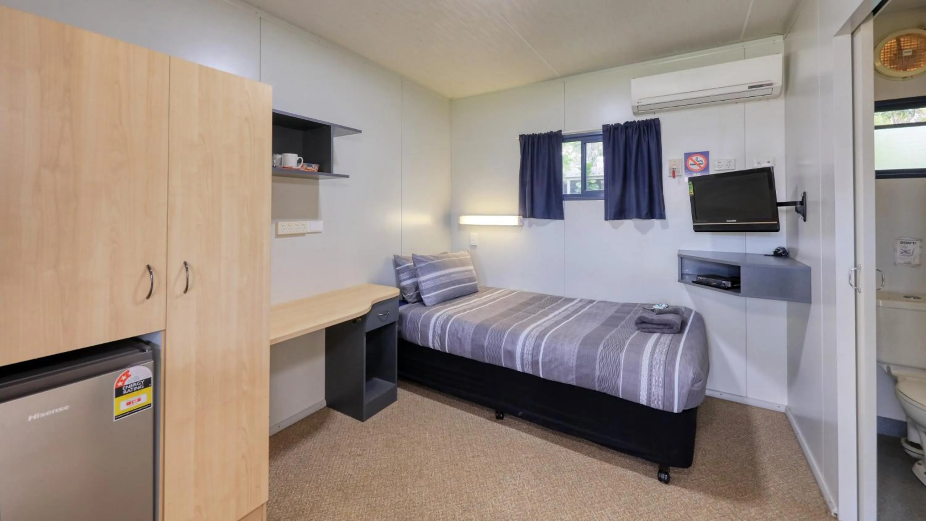 Bed in Toobeah hotel/motel