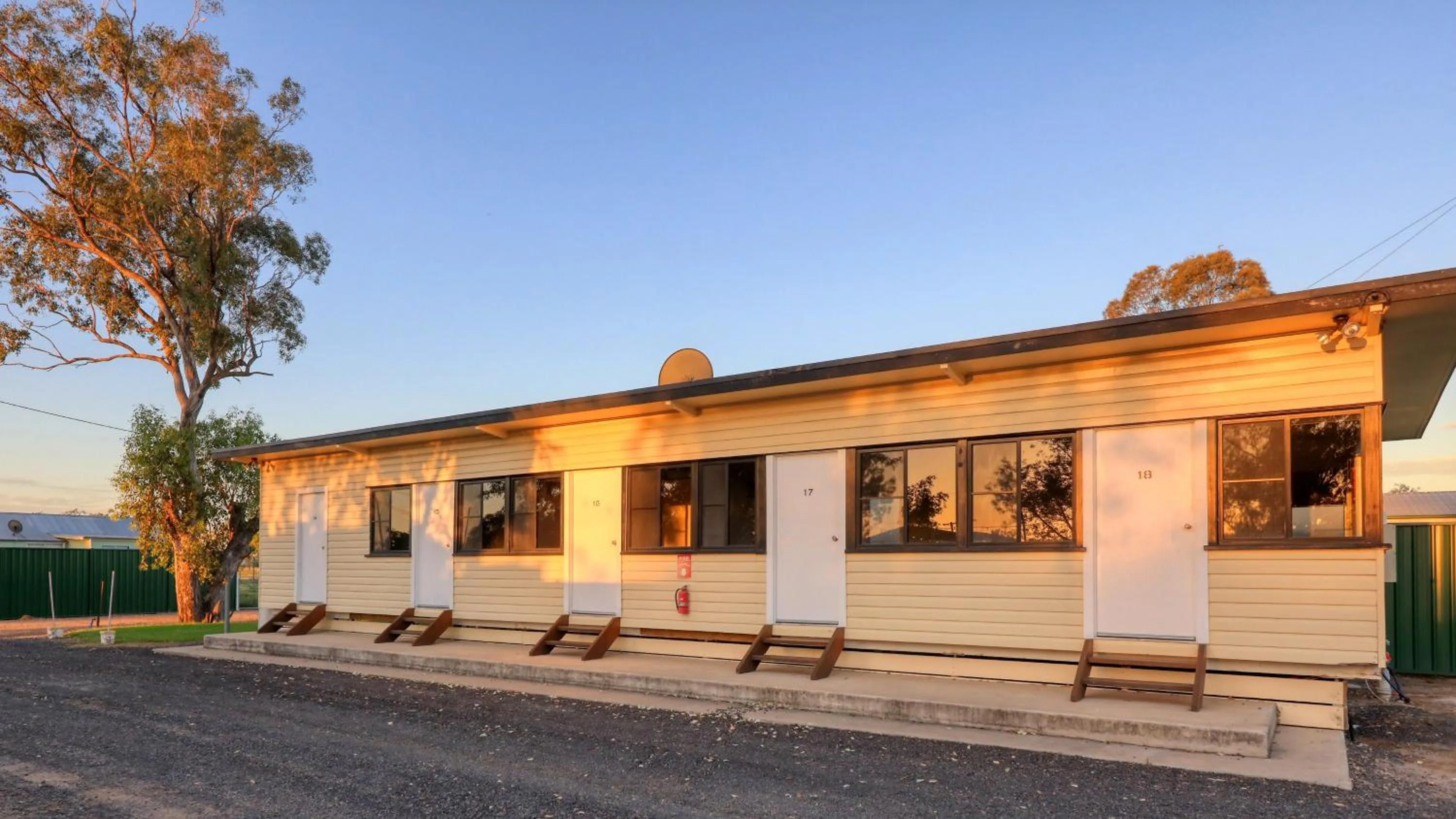 Property building in Toobeah hotel/motel