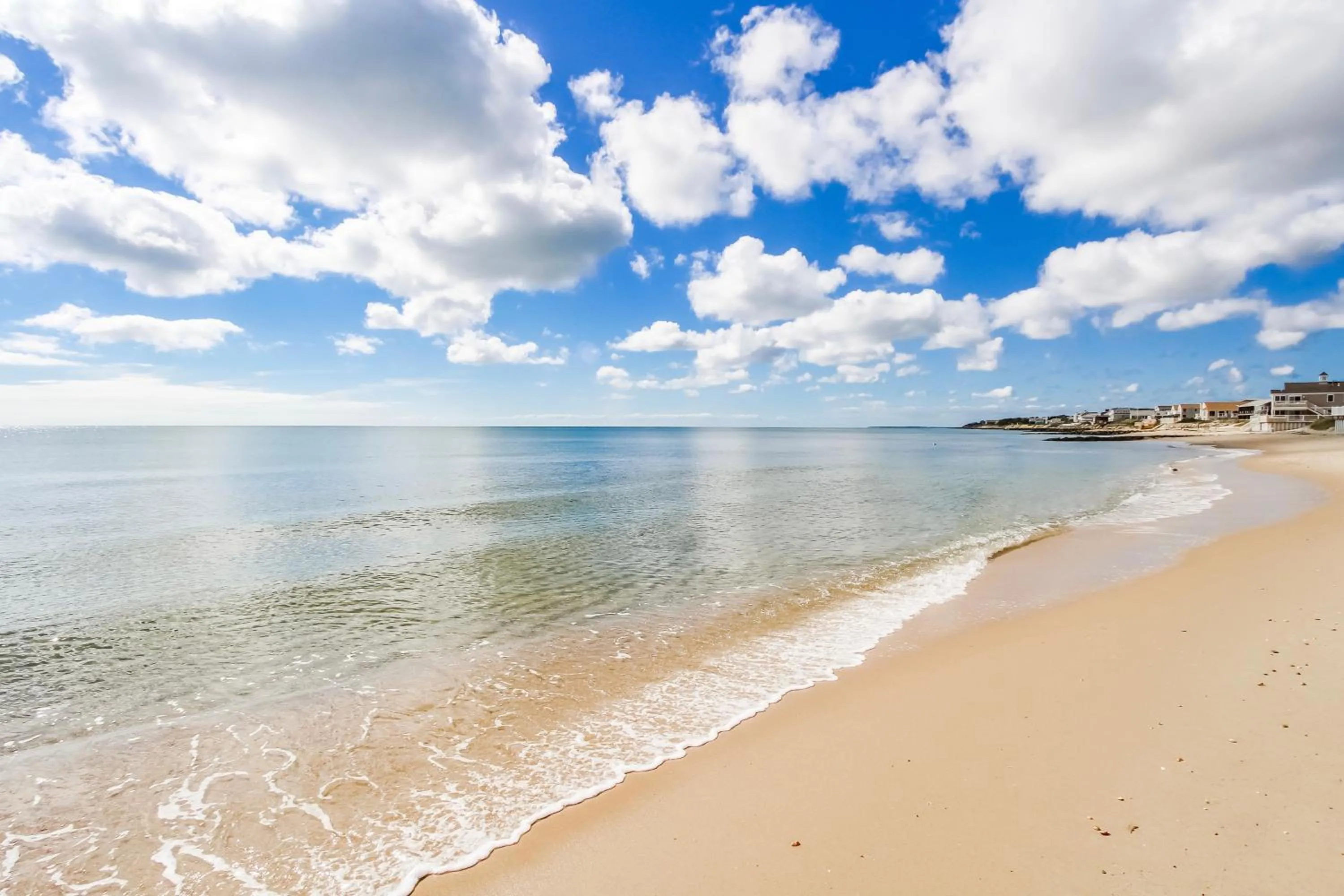 Beach in Edgewater Beach Resort