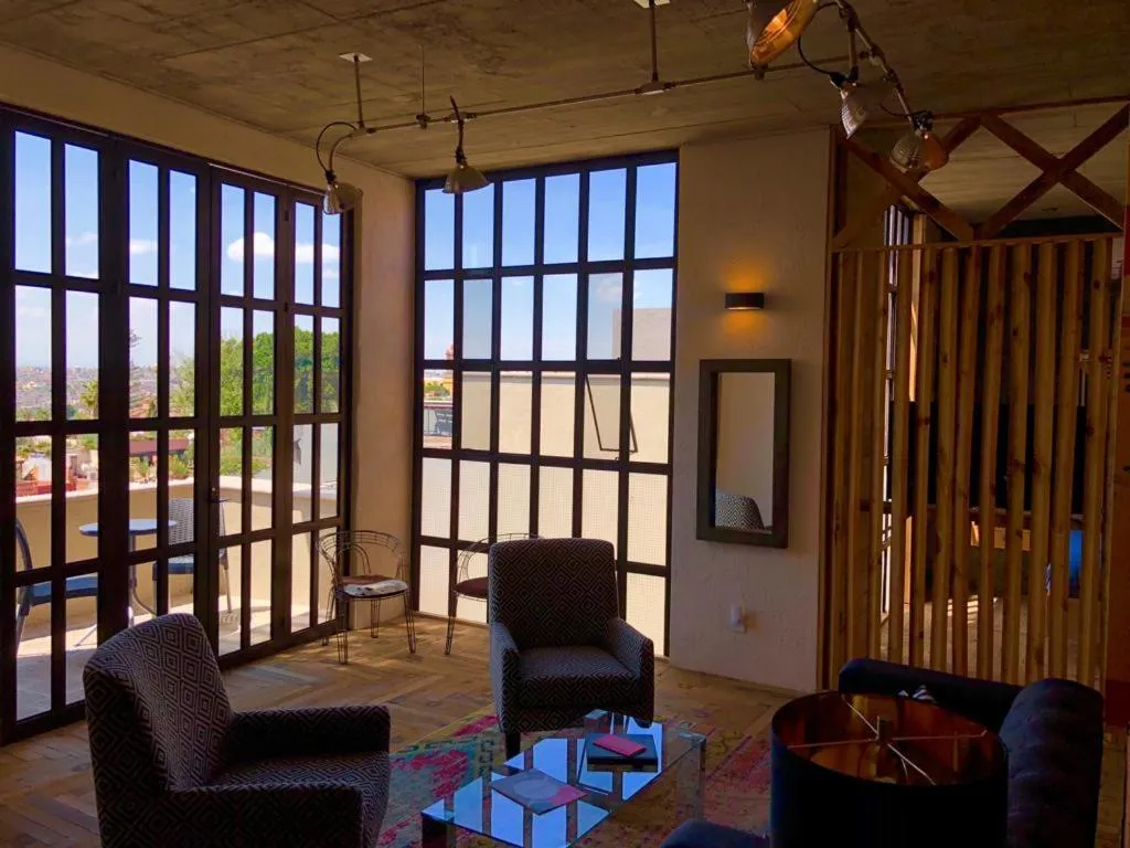 Canela Fina - Adults Only