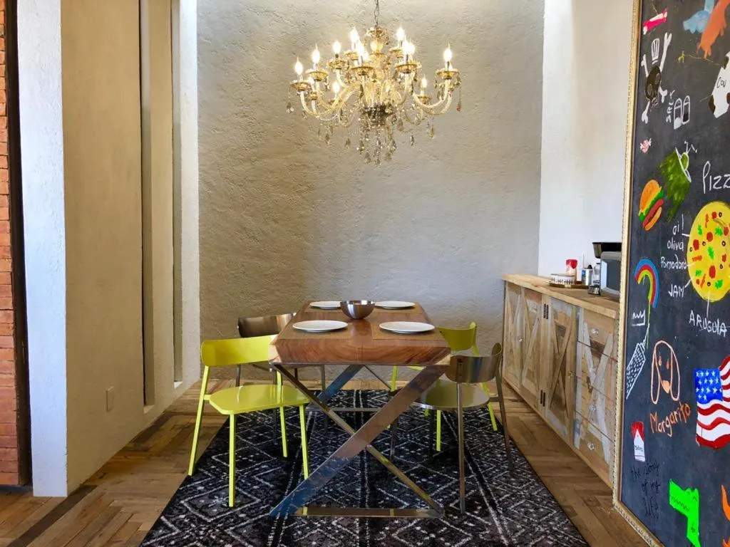 Canela Fina - Adults Only