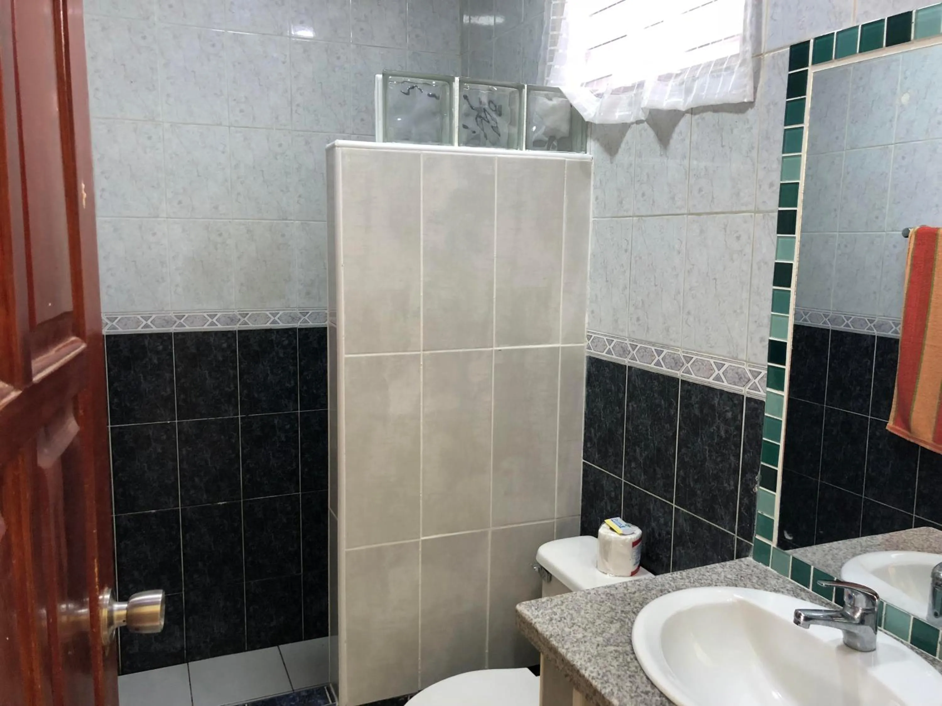 Bathroom in Hotel Cambri