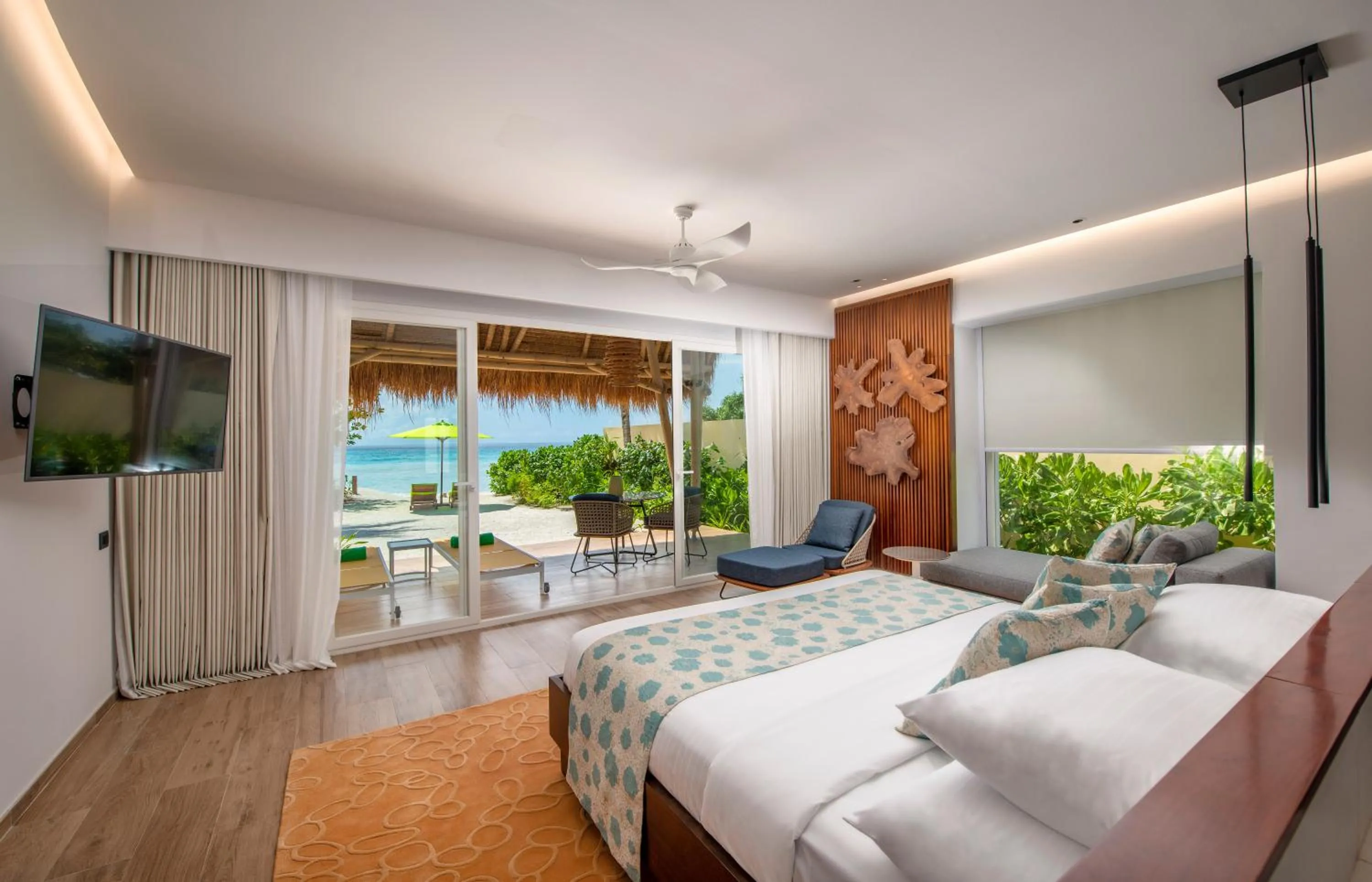 Photo of the whole room, Bed in Emerald Maldives Resort & Spa-Deluxe All Inclusive