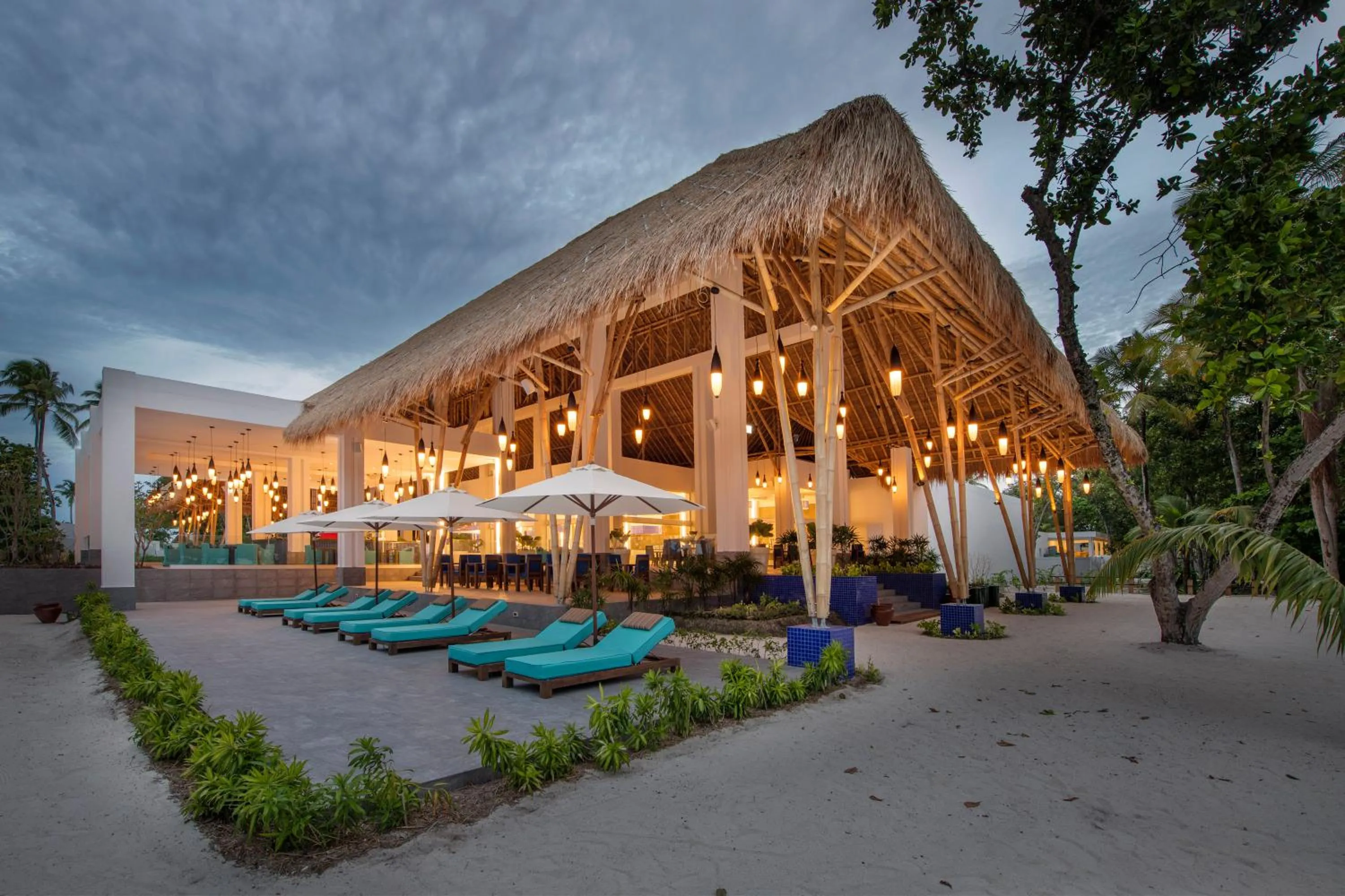 Restaurant/places to eat in Emerald Maldives Resort & Spa-Deluxe All Inclusive