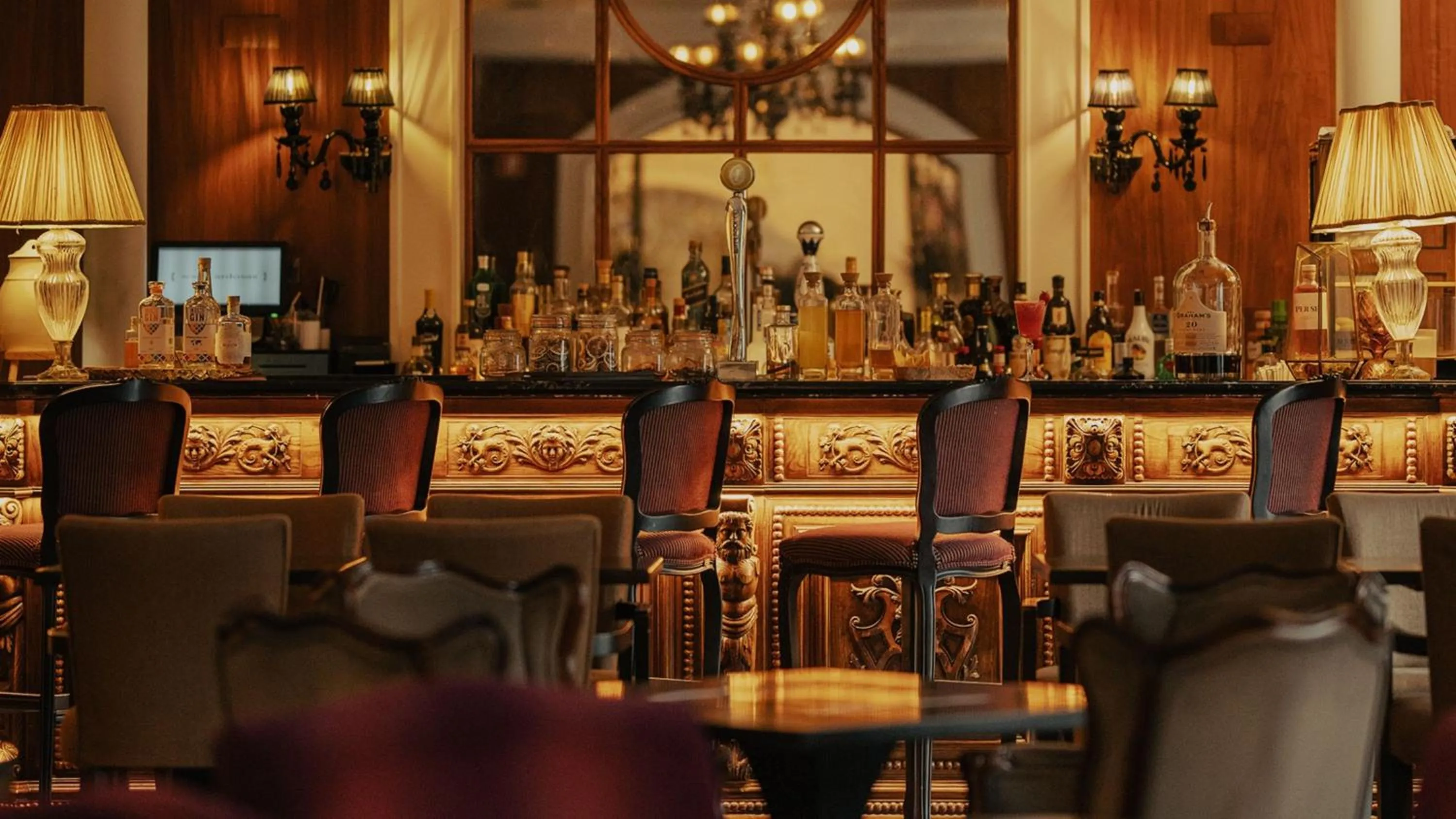 Lounge or bar in InterContinental Porto - Palacio das Cardosas by IHG