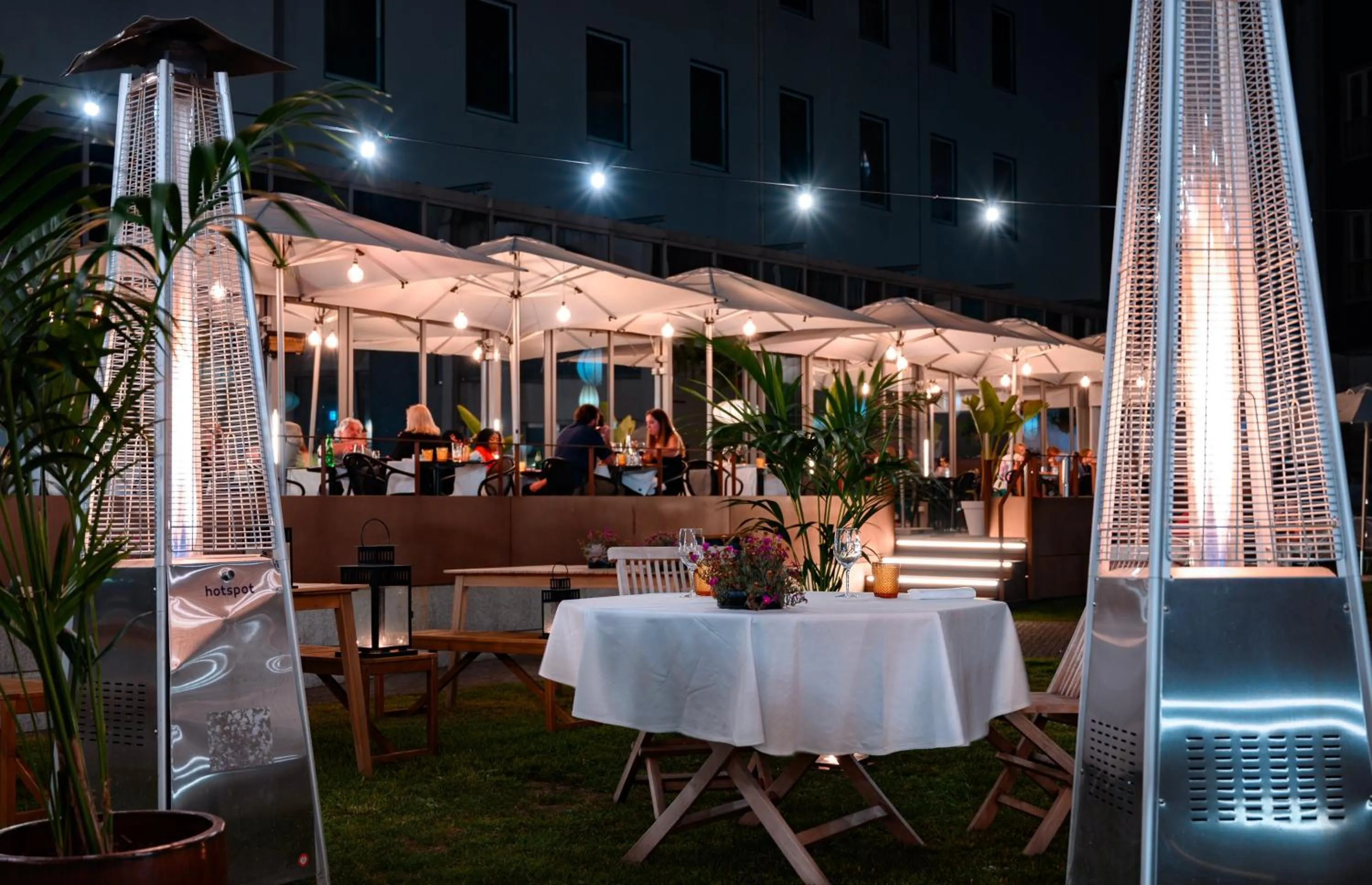 Restaurant/places to eat in InterContinental Porto - Palacio das Cardosas by IHG