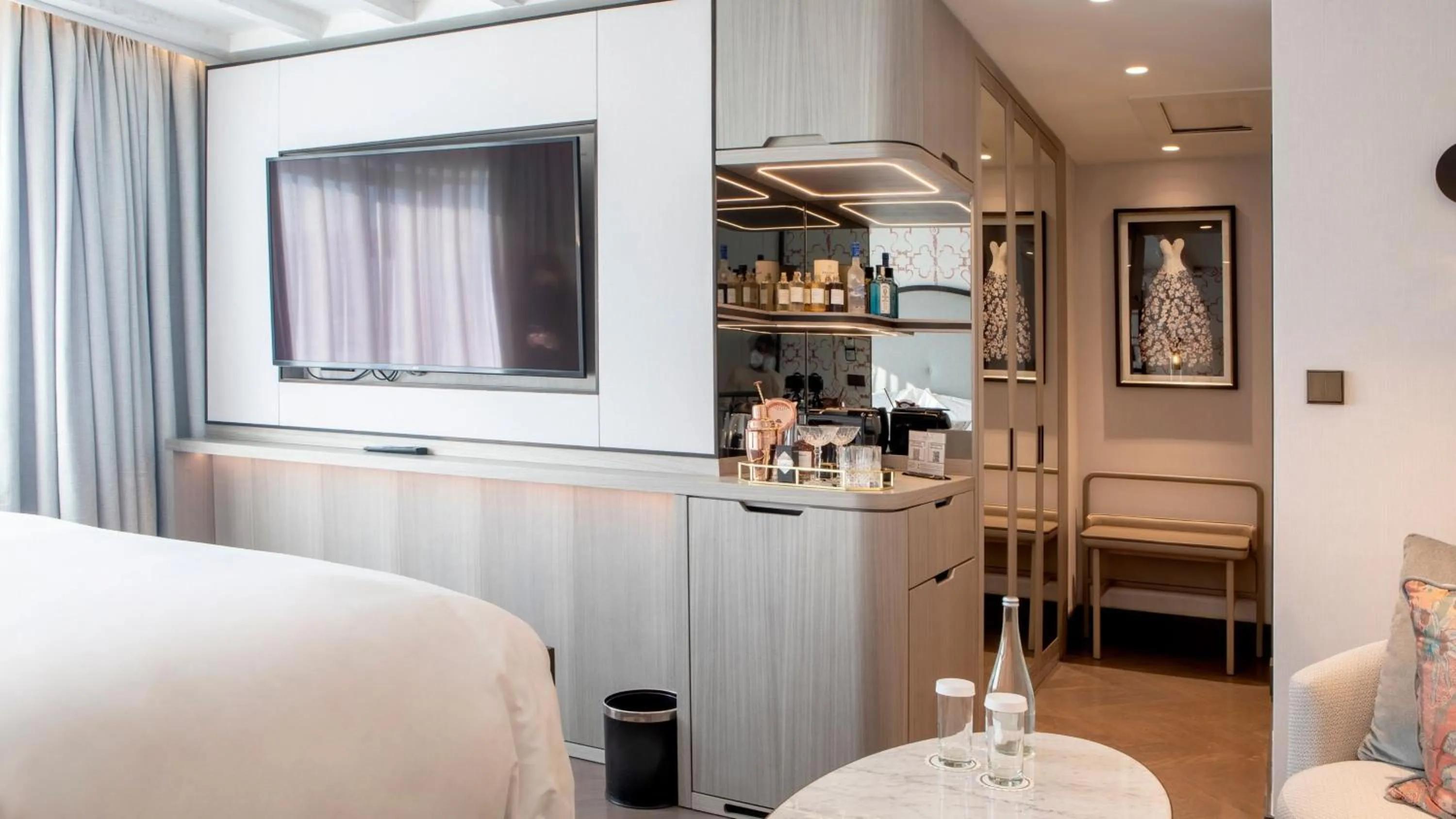 Photo of the whole room, Bed in InterContinental Porto - Palacio das Cardosas by IHG