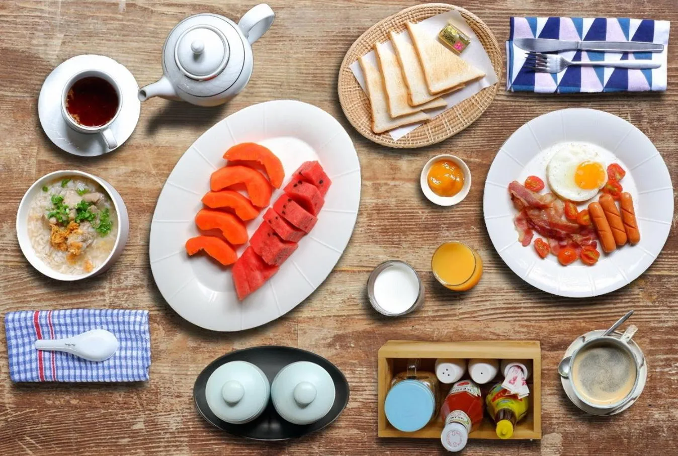 Breakfast in Baansuwanburi - บ้านสุวรรณบุรี