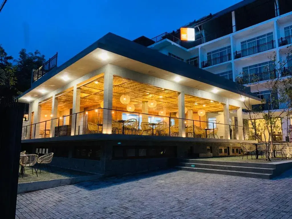 88th - ELLA 88th - ELLA