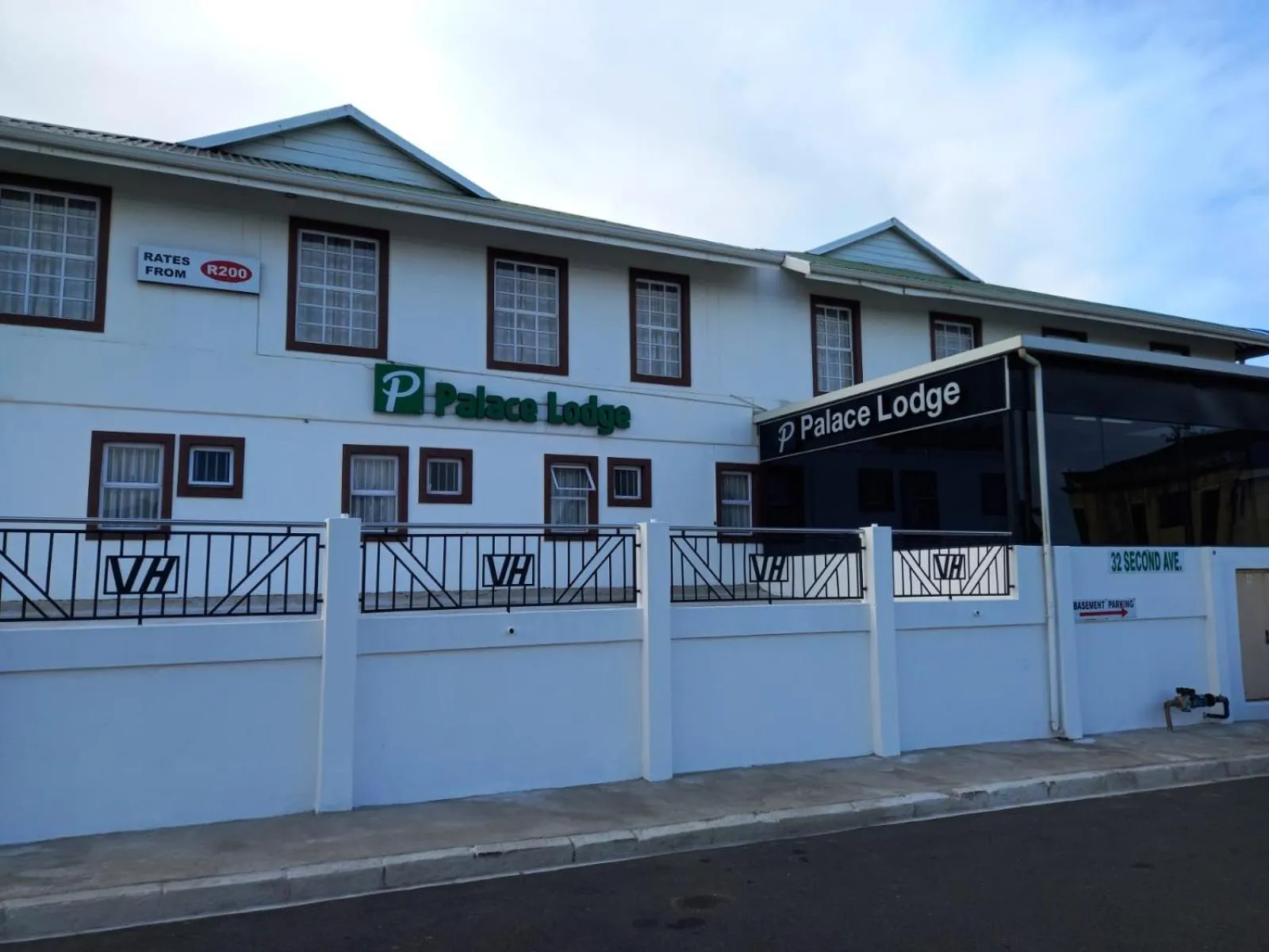 Property building in Palace Lodge Morningside