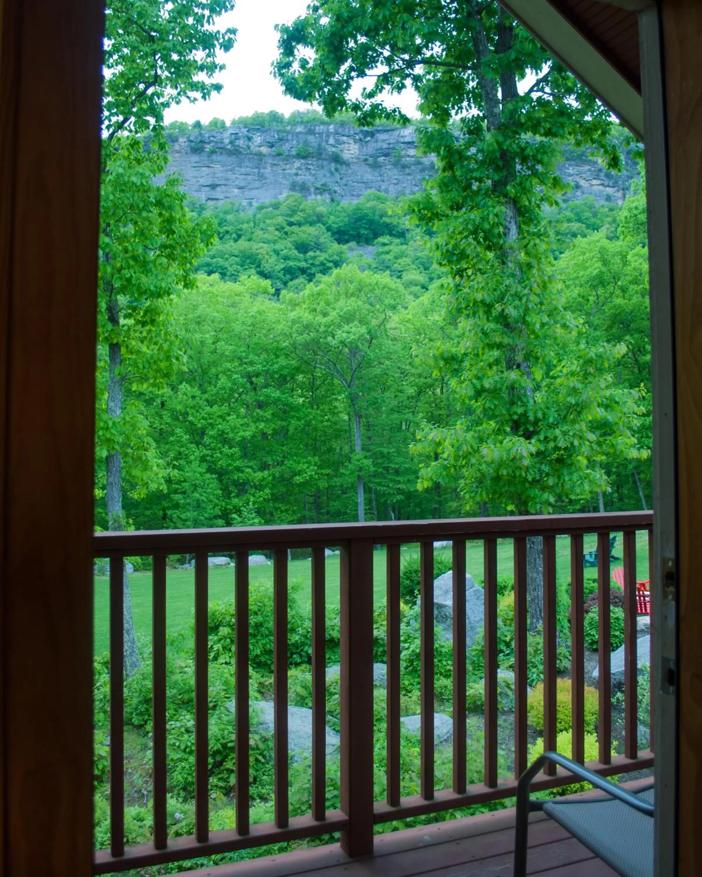 Day in Minnewaska Lodge