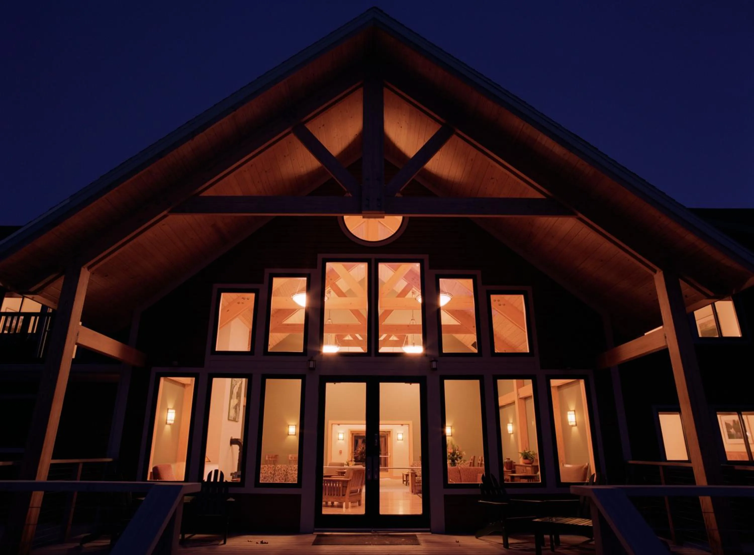 Facade/entrance in Minnewaska Lodge