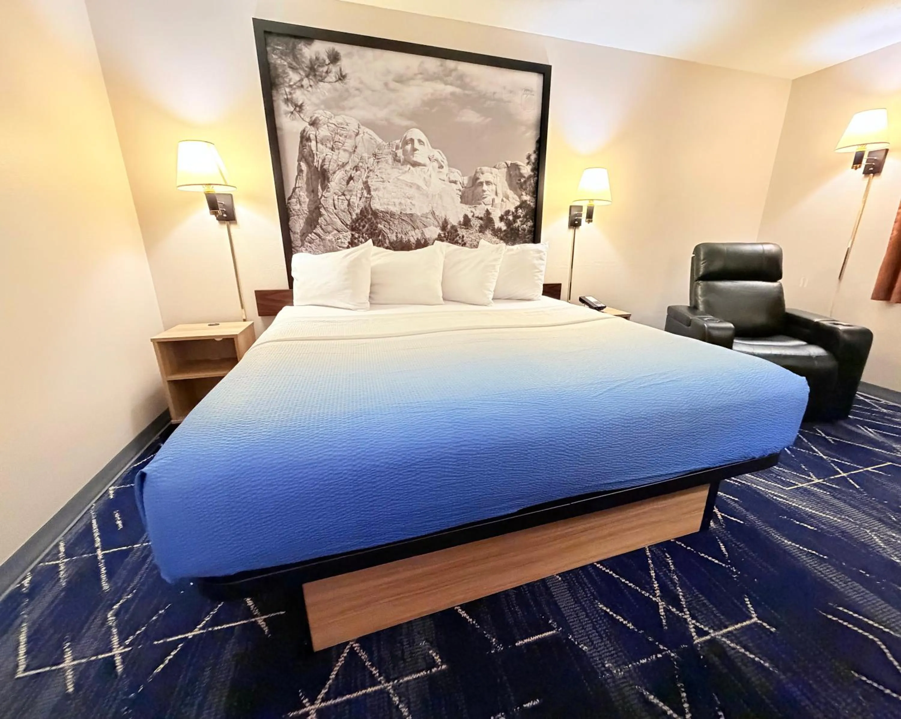 Bed in Super 8 by Wyndham Hot Springs