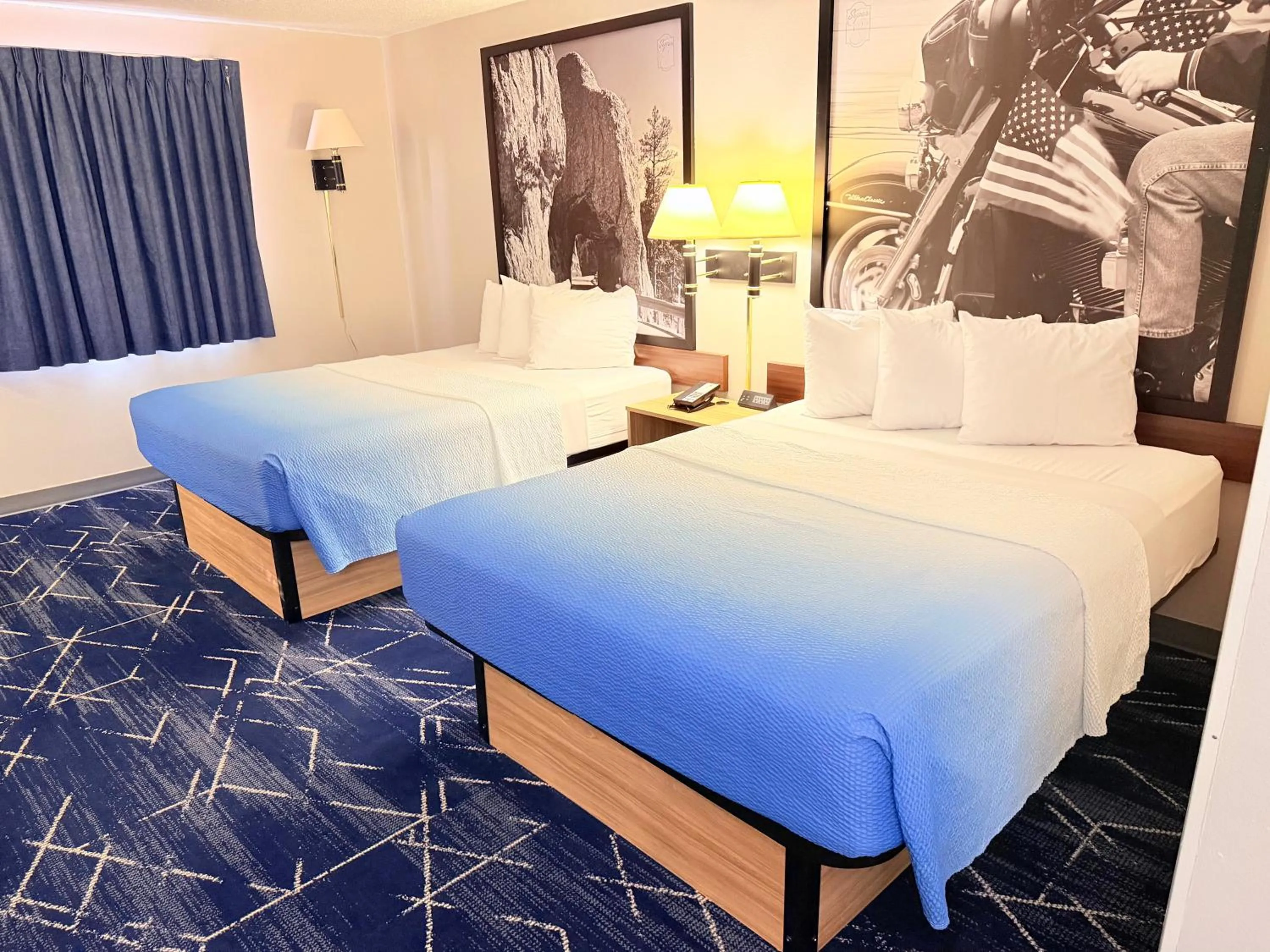 Bedroom, Bed in Super 8 by Wyndham Hot Springs