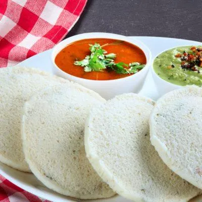 Food and drinks in Dhanunjayas Luxury Hotel