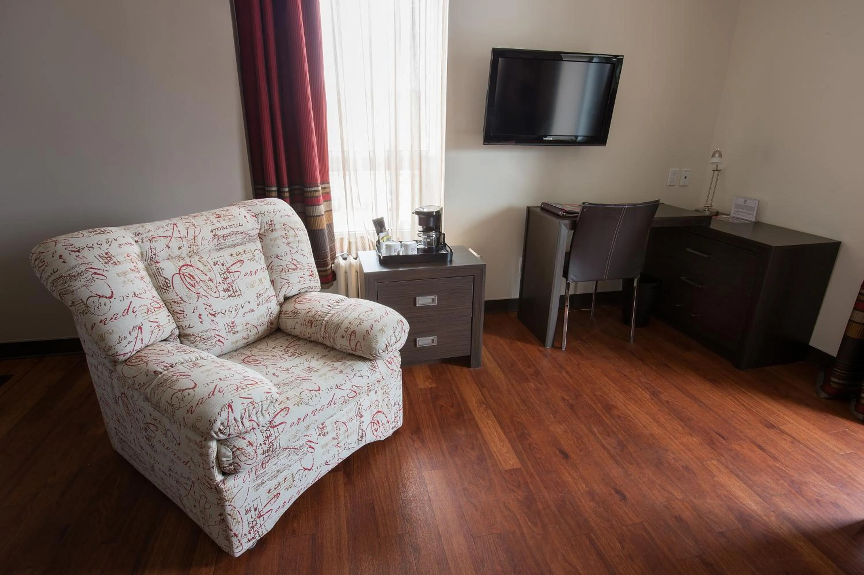 Day in Hotel du Fjord