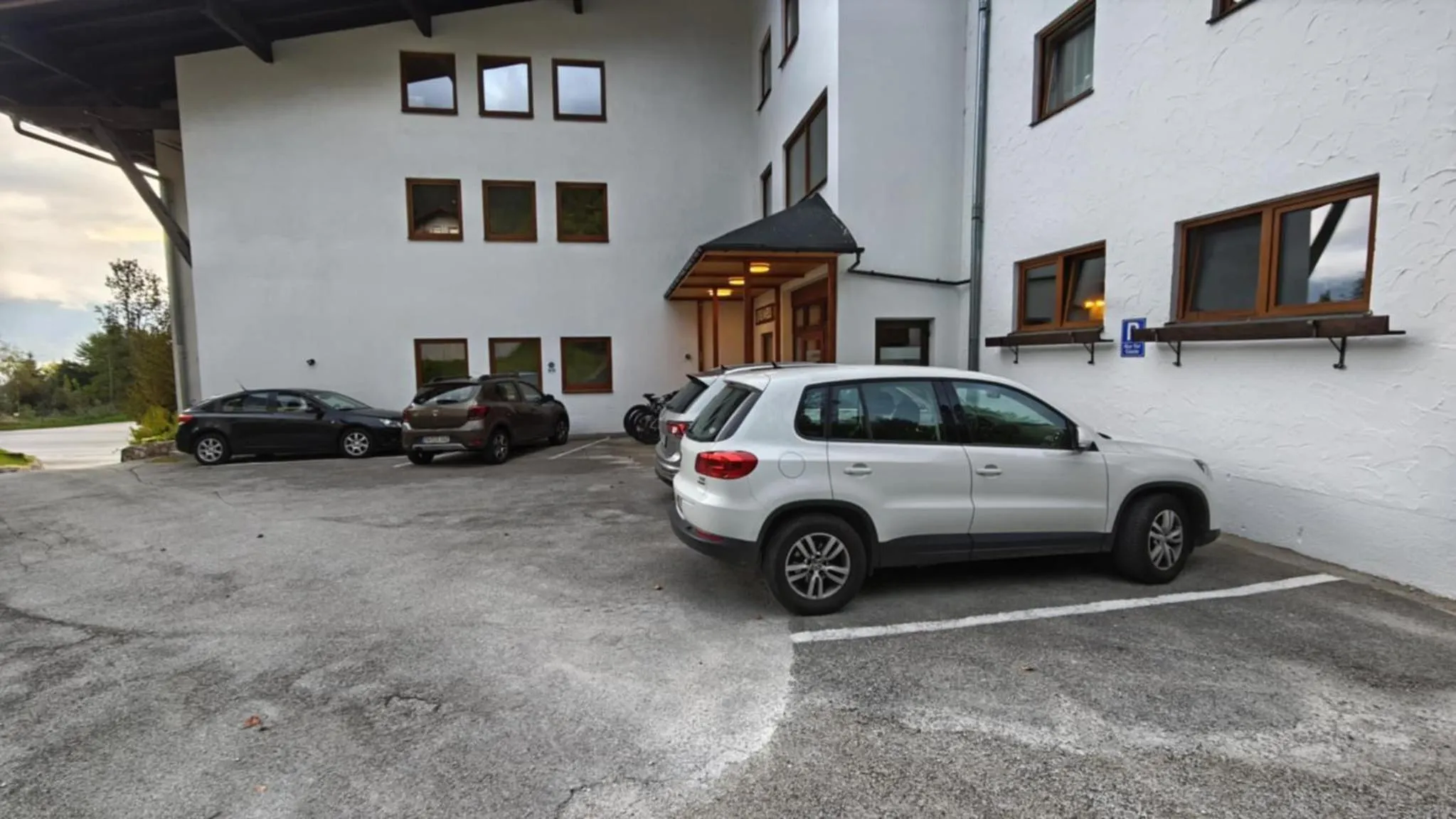 Parking in Alpenhotel Edelweiss