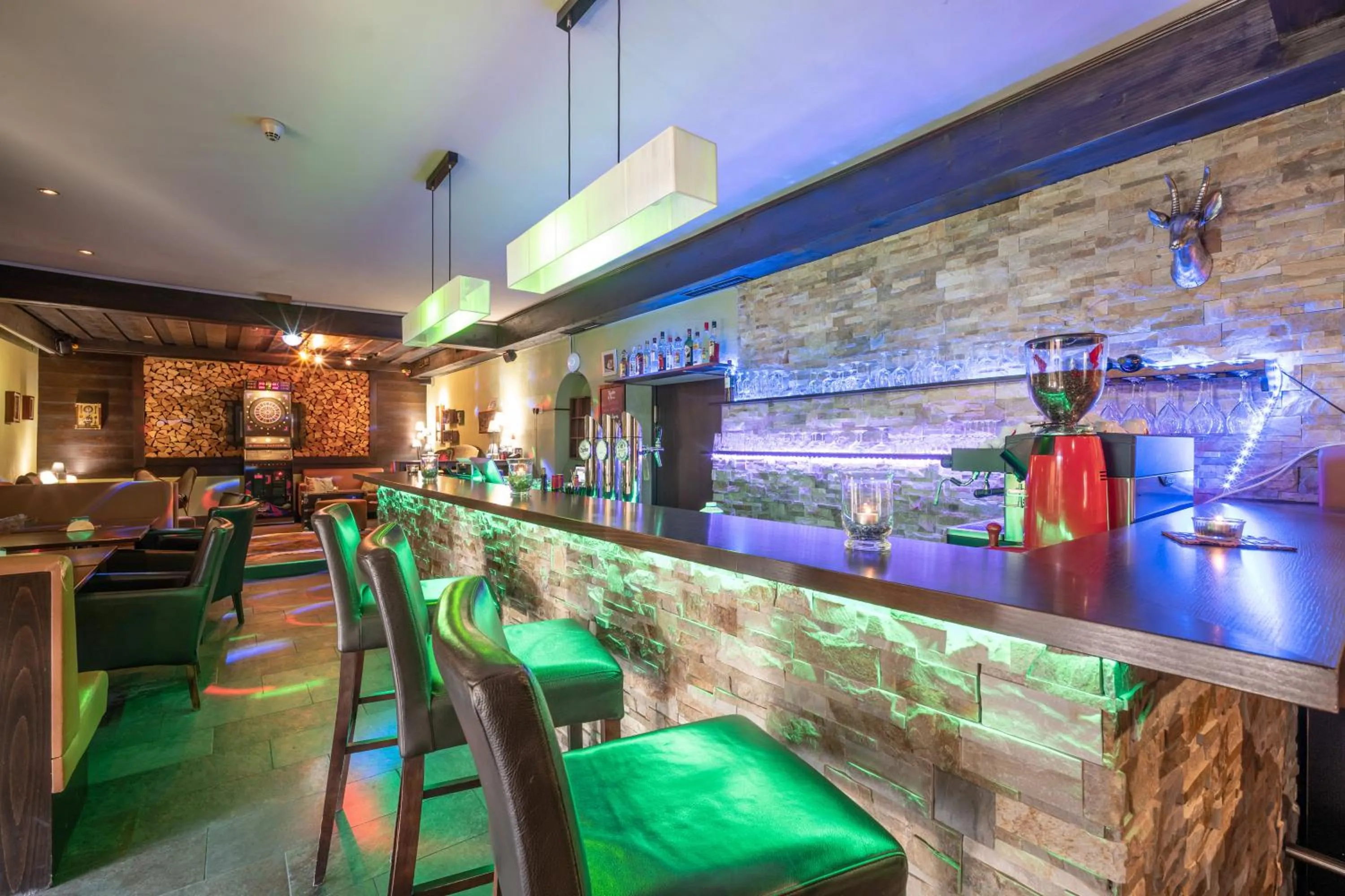 Restaurant/places to eat in Alpenhotel Edelweiss