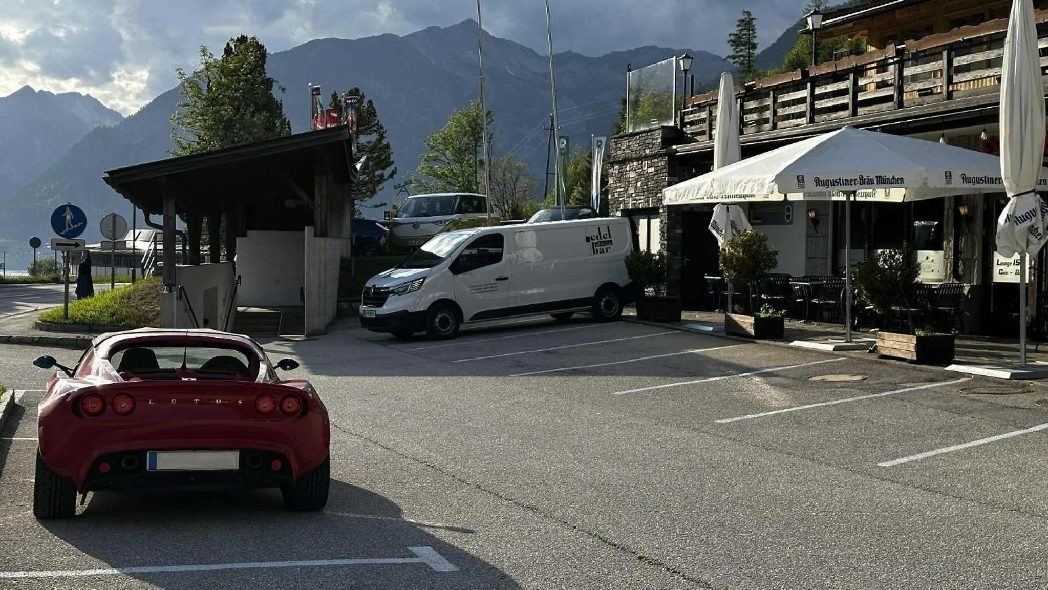 Parking in Alpenhotel Edelweiss