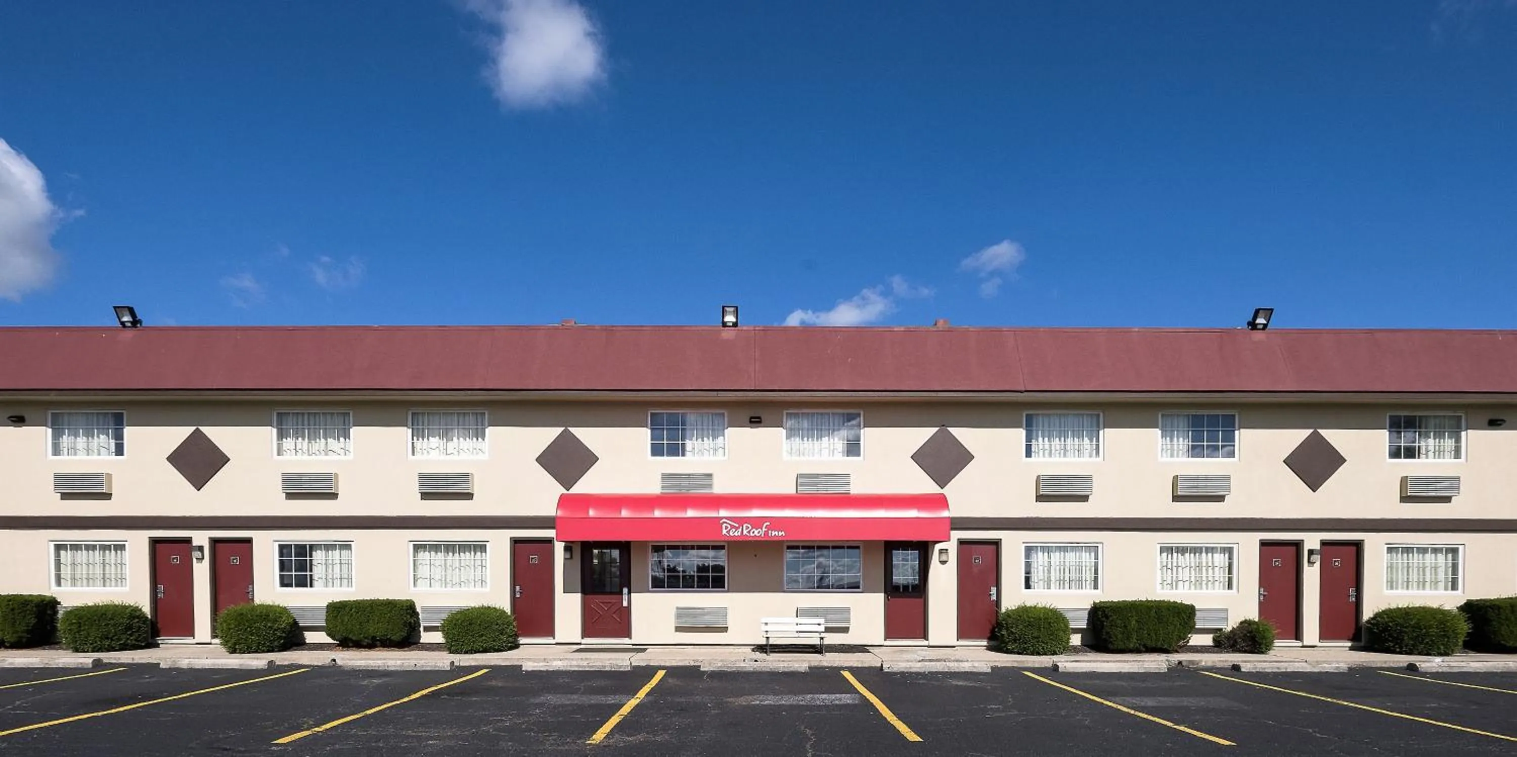 Property building in Red Roof Inn Dayton Huber Heights