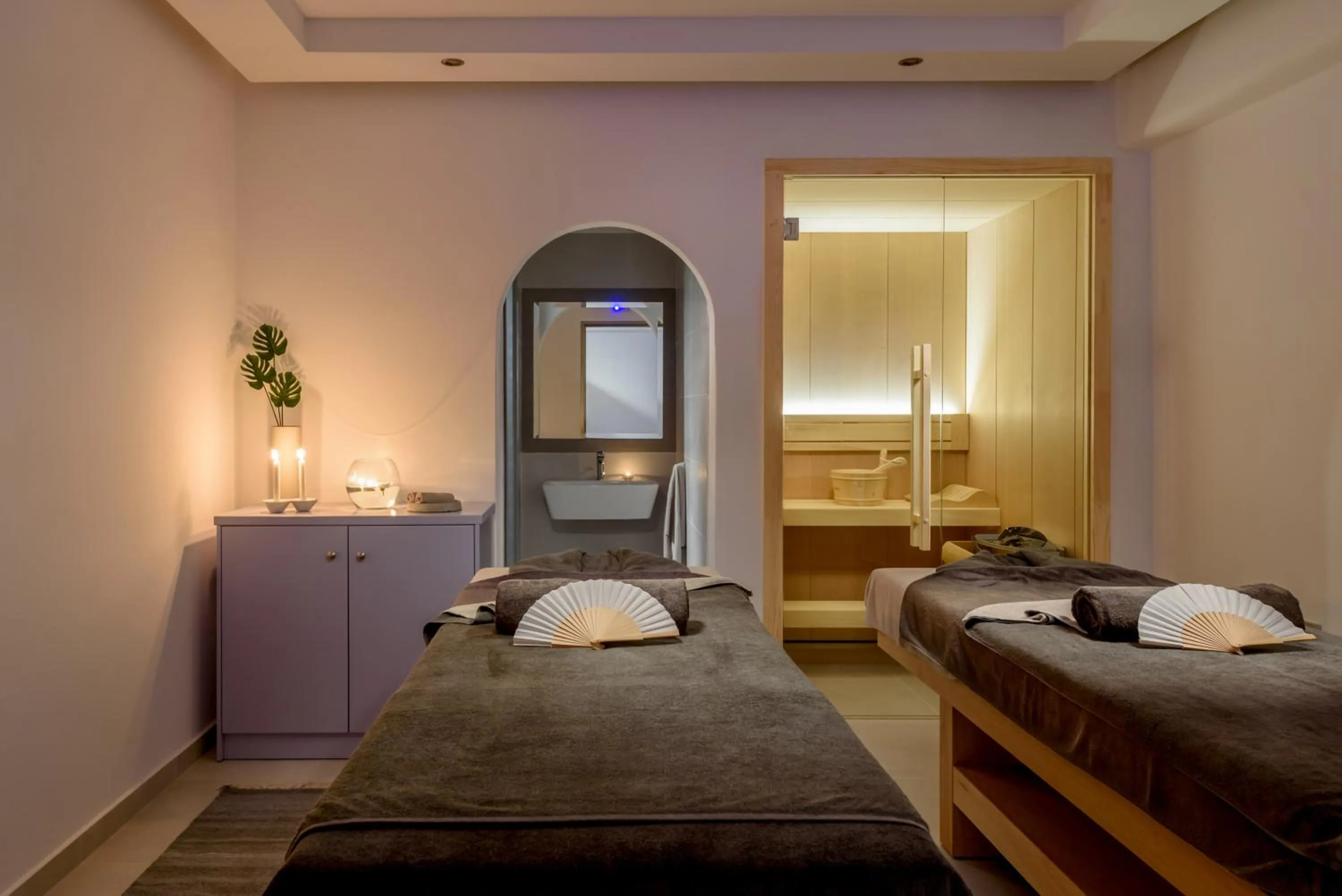 Massage, Bed in Antoperla Luxury Hotel & Spa