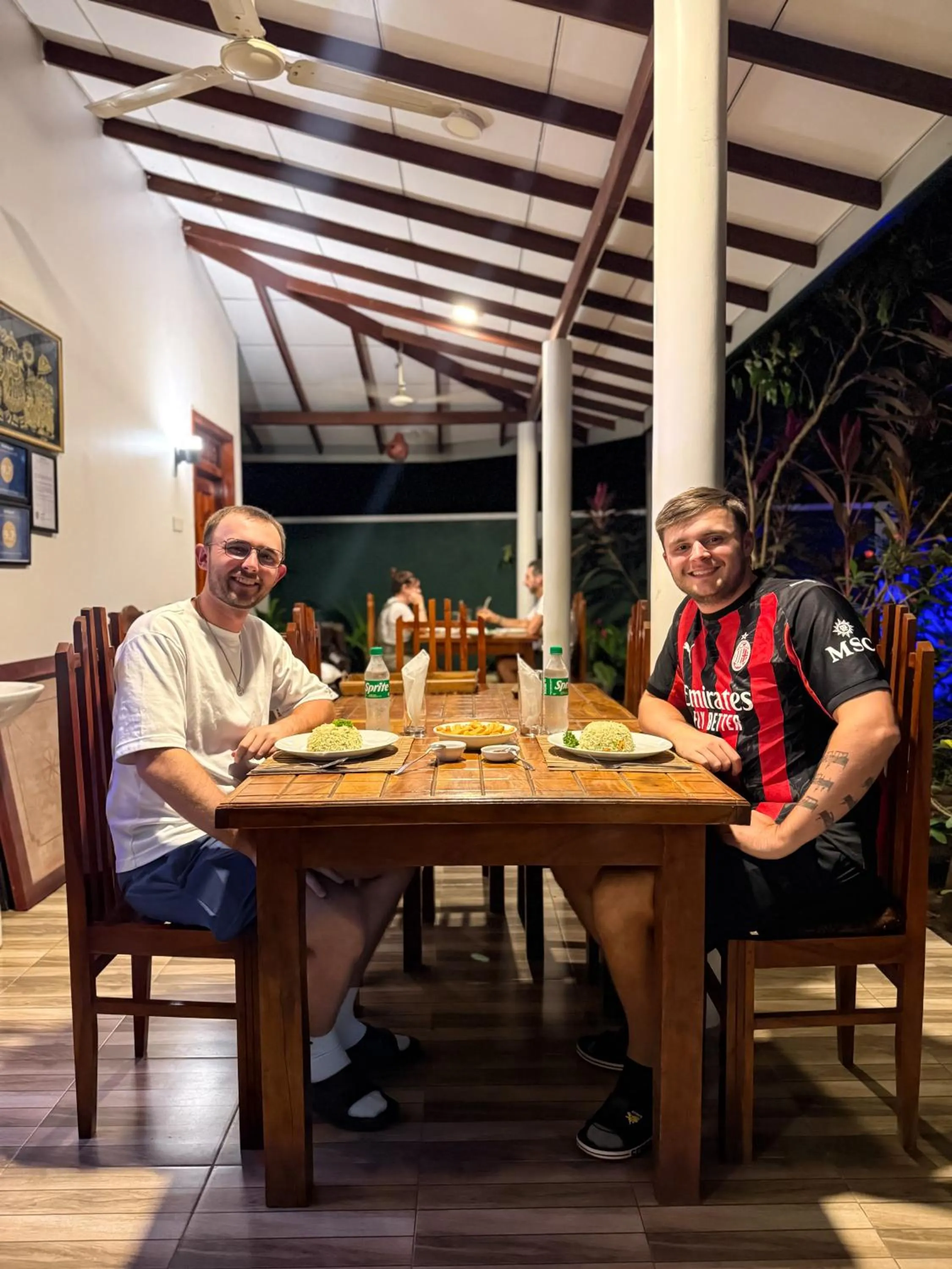 Restaurant/places to eat in Nehansa Resort and safari