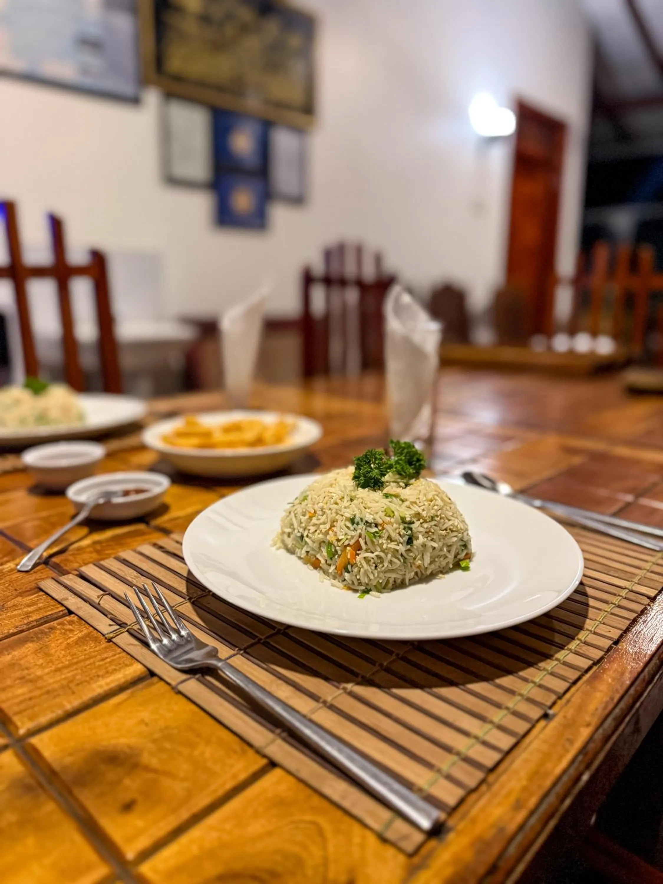 Restaurant/places to eat in Nehansa Resort and safari