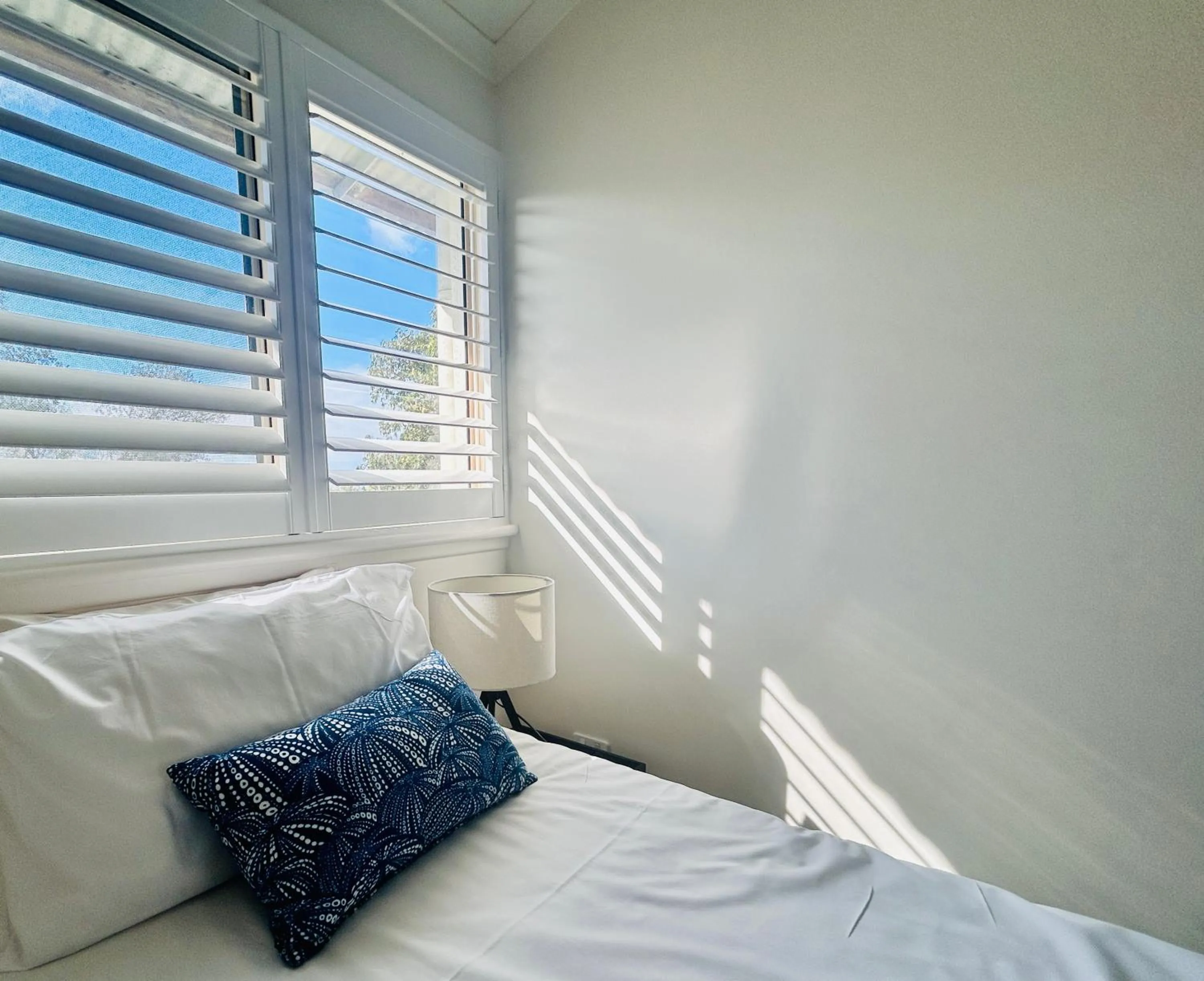 Bed in Whalewatch Ocean Beach Resort