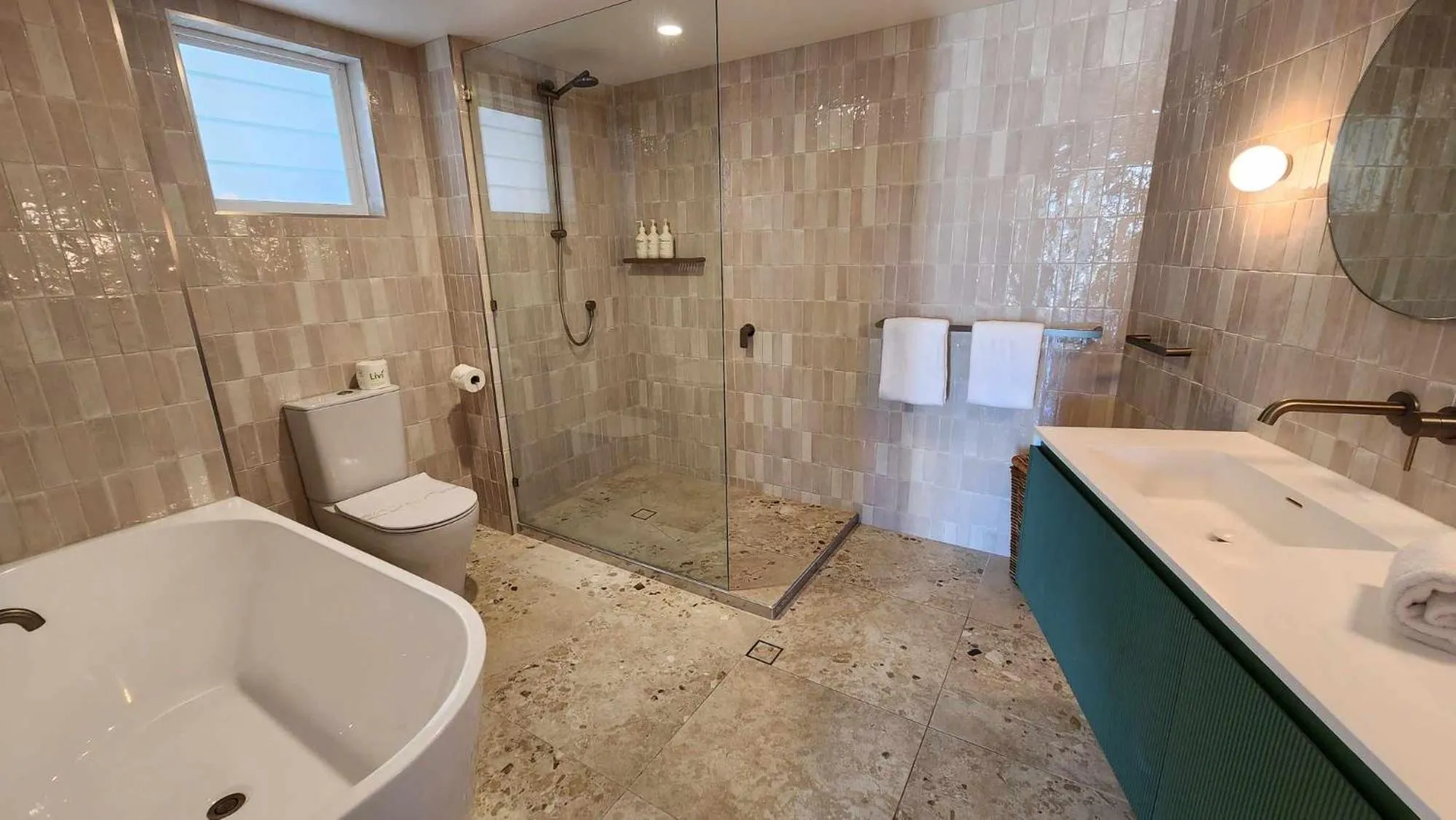 Whalewatch Ocean Beach Resort