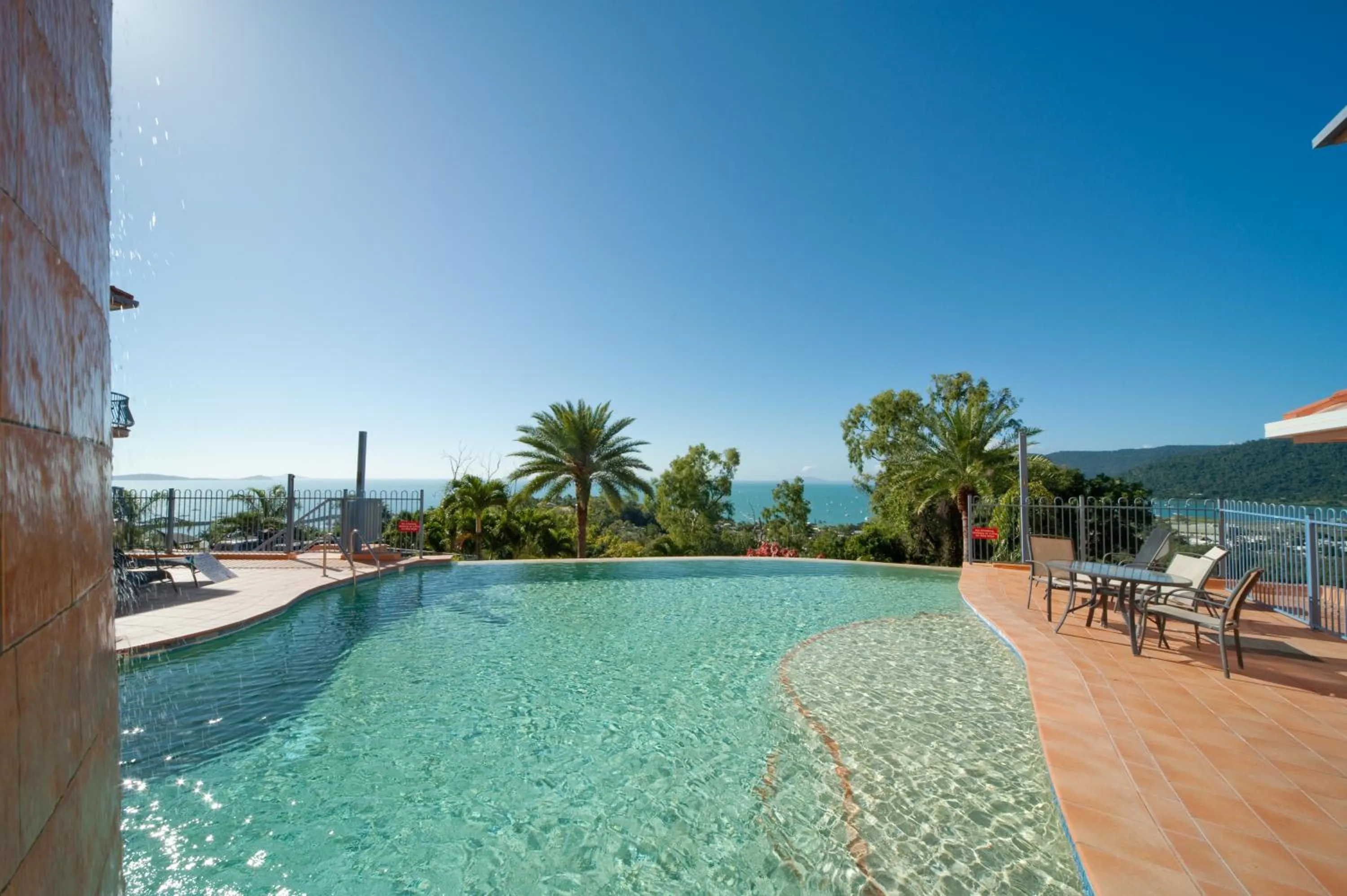 Swimming pool in Sea Star Apartments