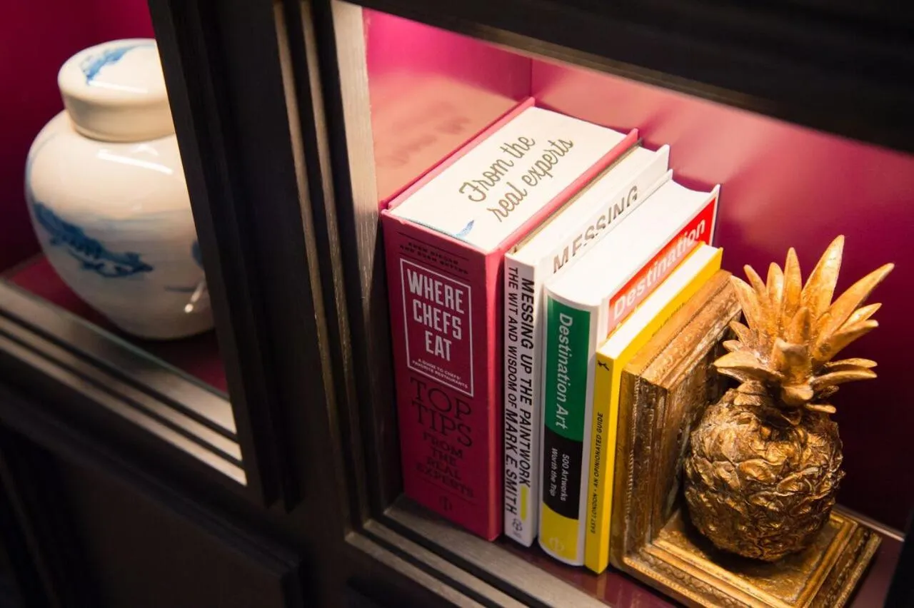 Library in Vintry & Mercer Hotel - Small Luxury Hotels of the World