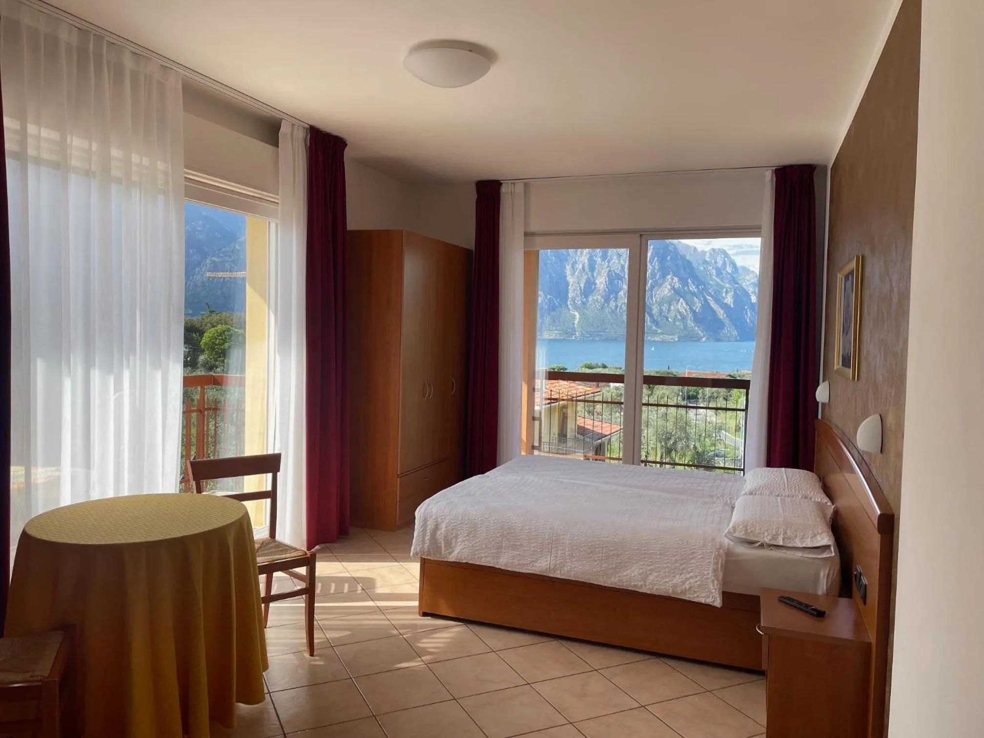 Bed in Hotel Casa Chincarini