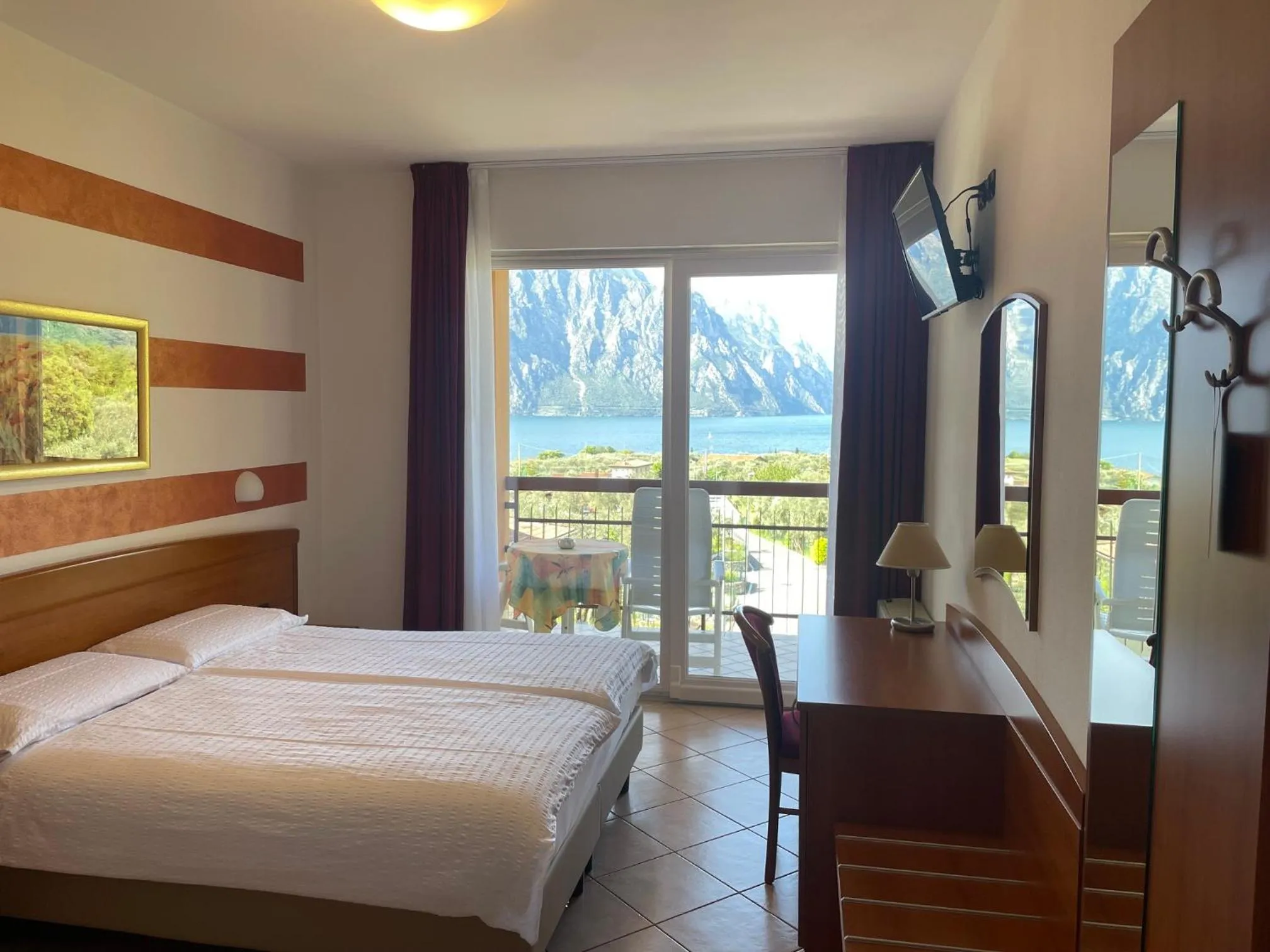 Bed in Hotel Casa Chincarini