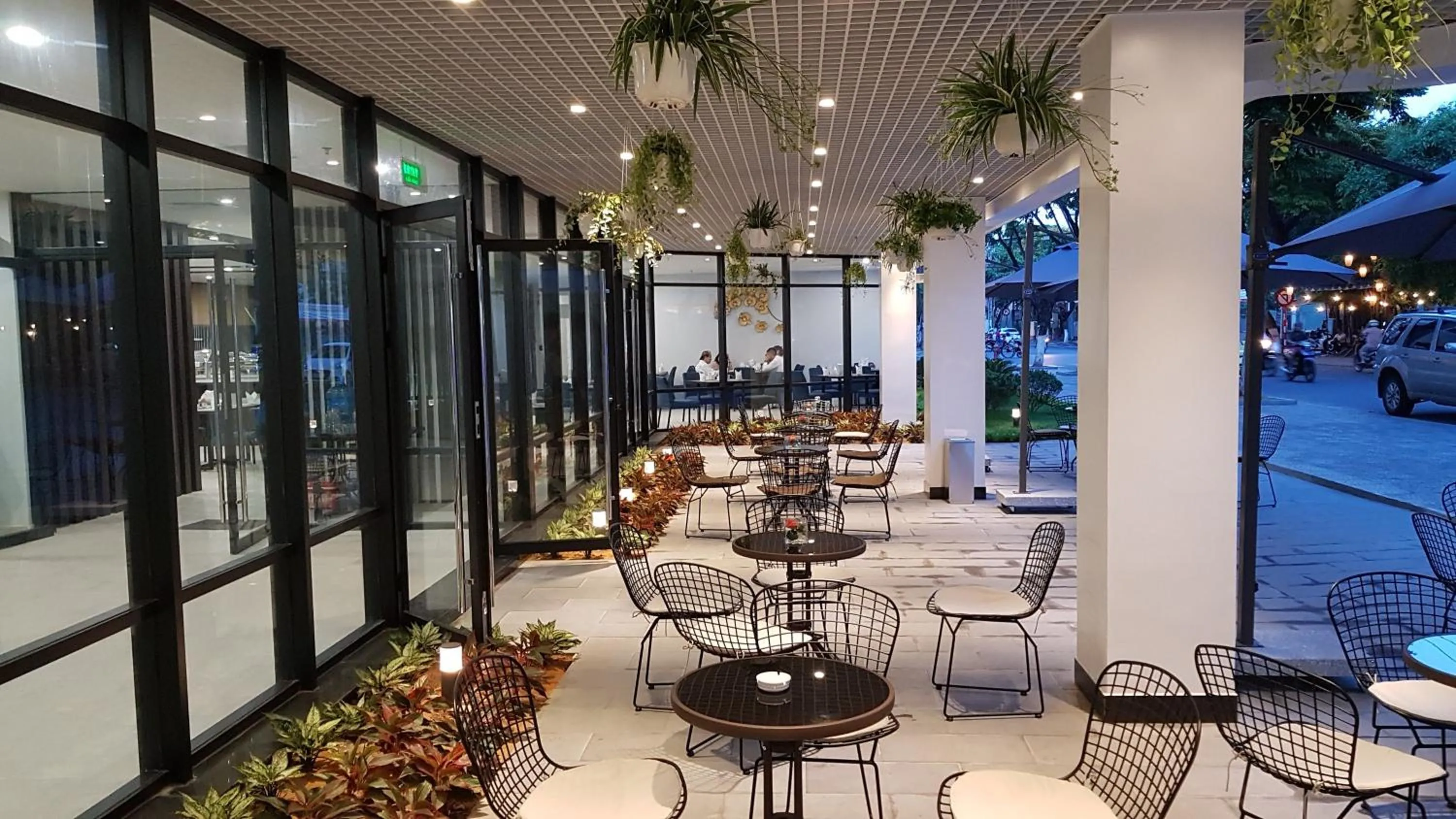 Lounge or bar in Magnolia Hotel