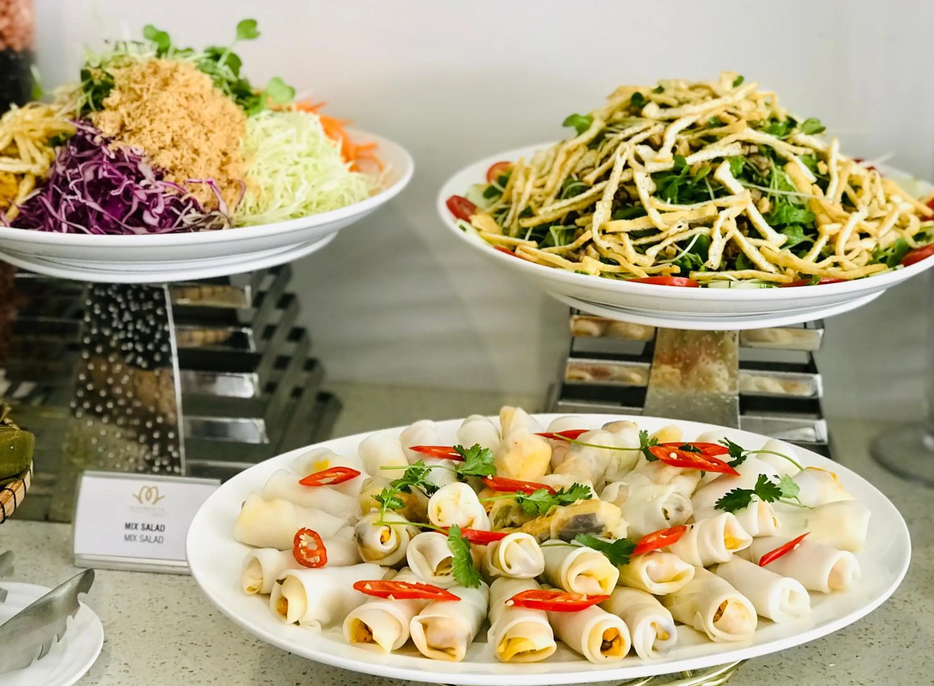 Food and drinks in Magnolia Hotel