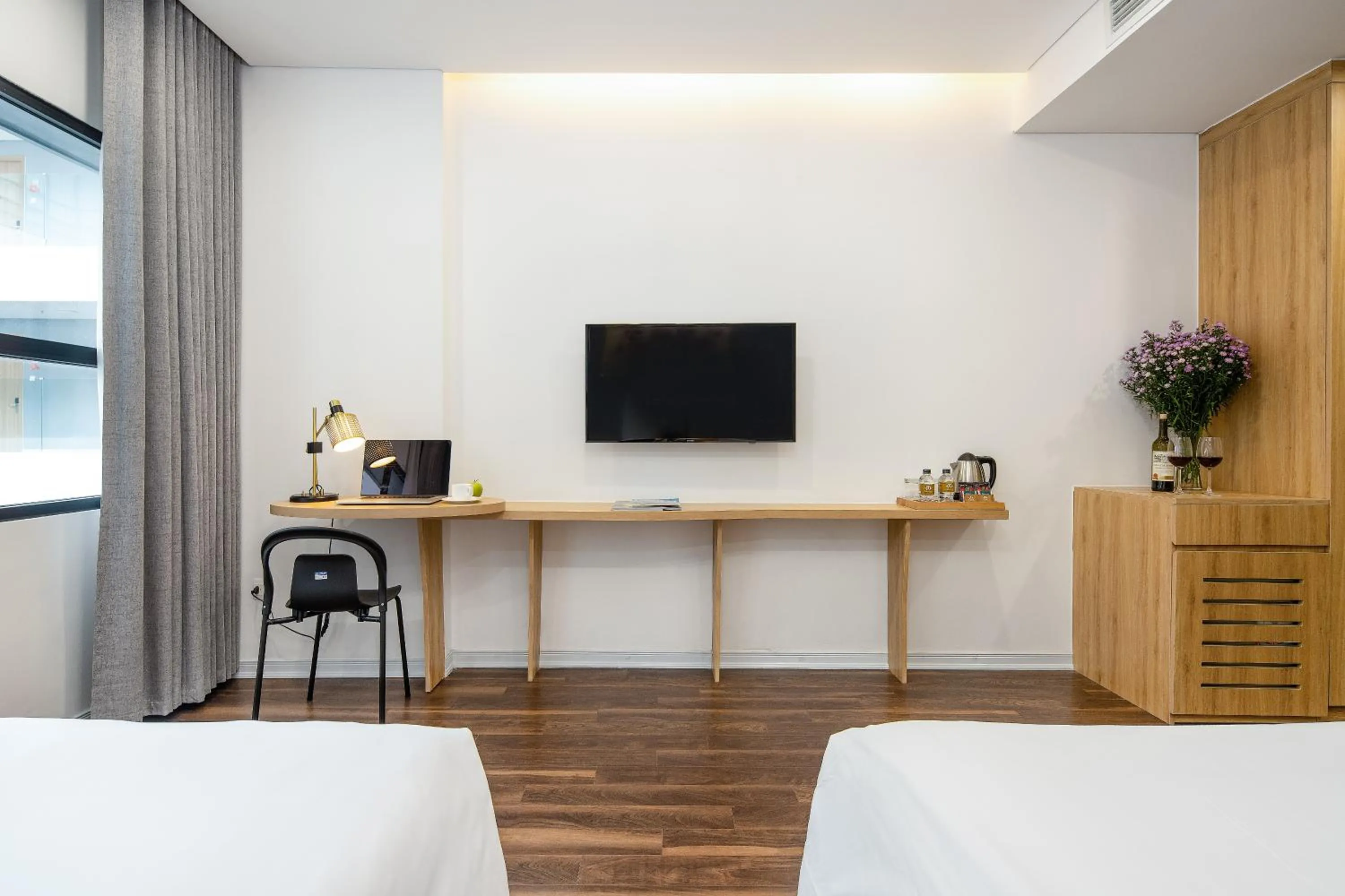 Bed in Magnolia Hotel