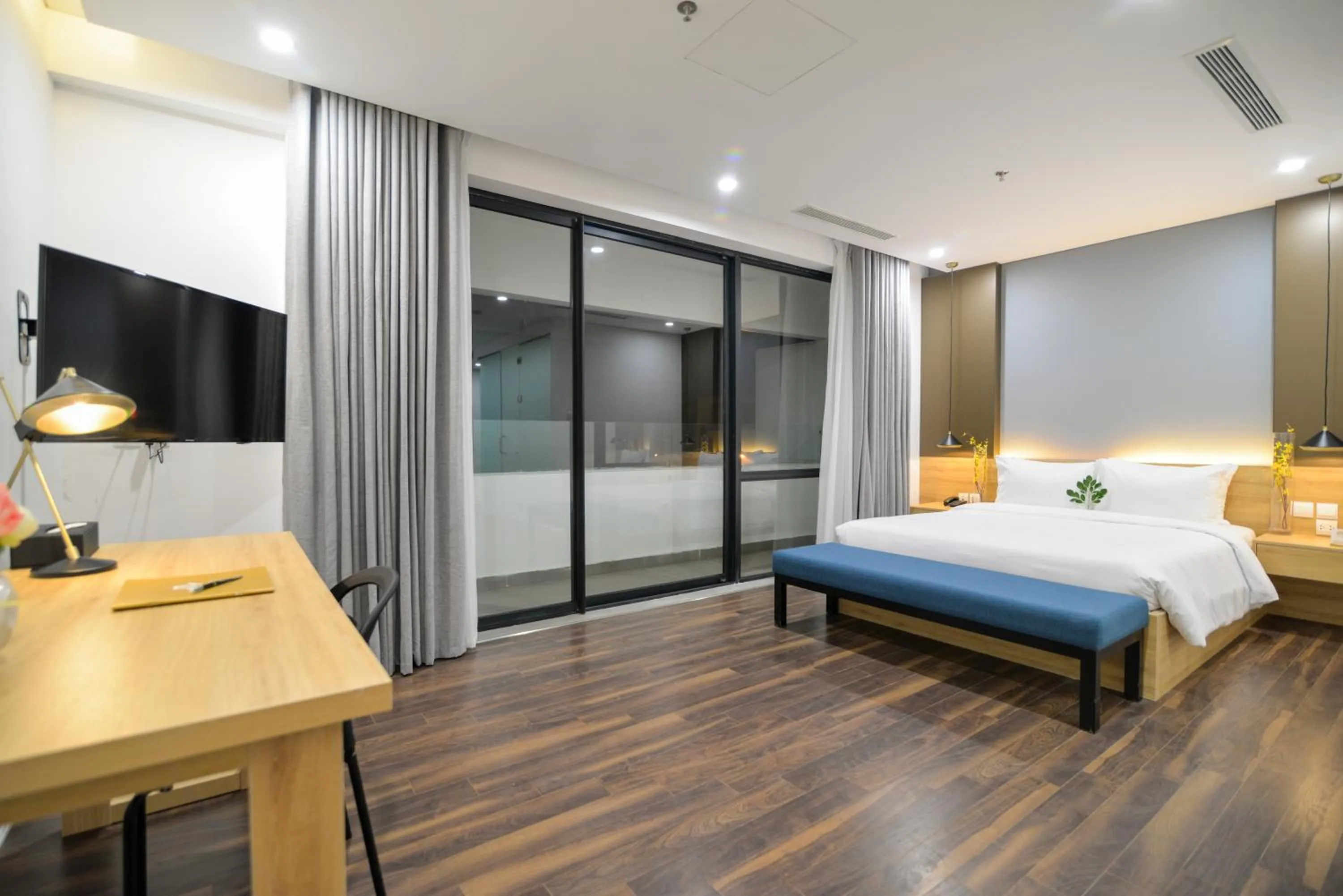 Bed in Magnolia Hotel