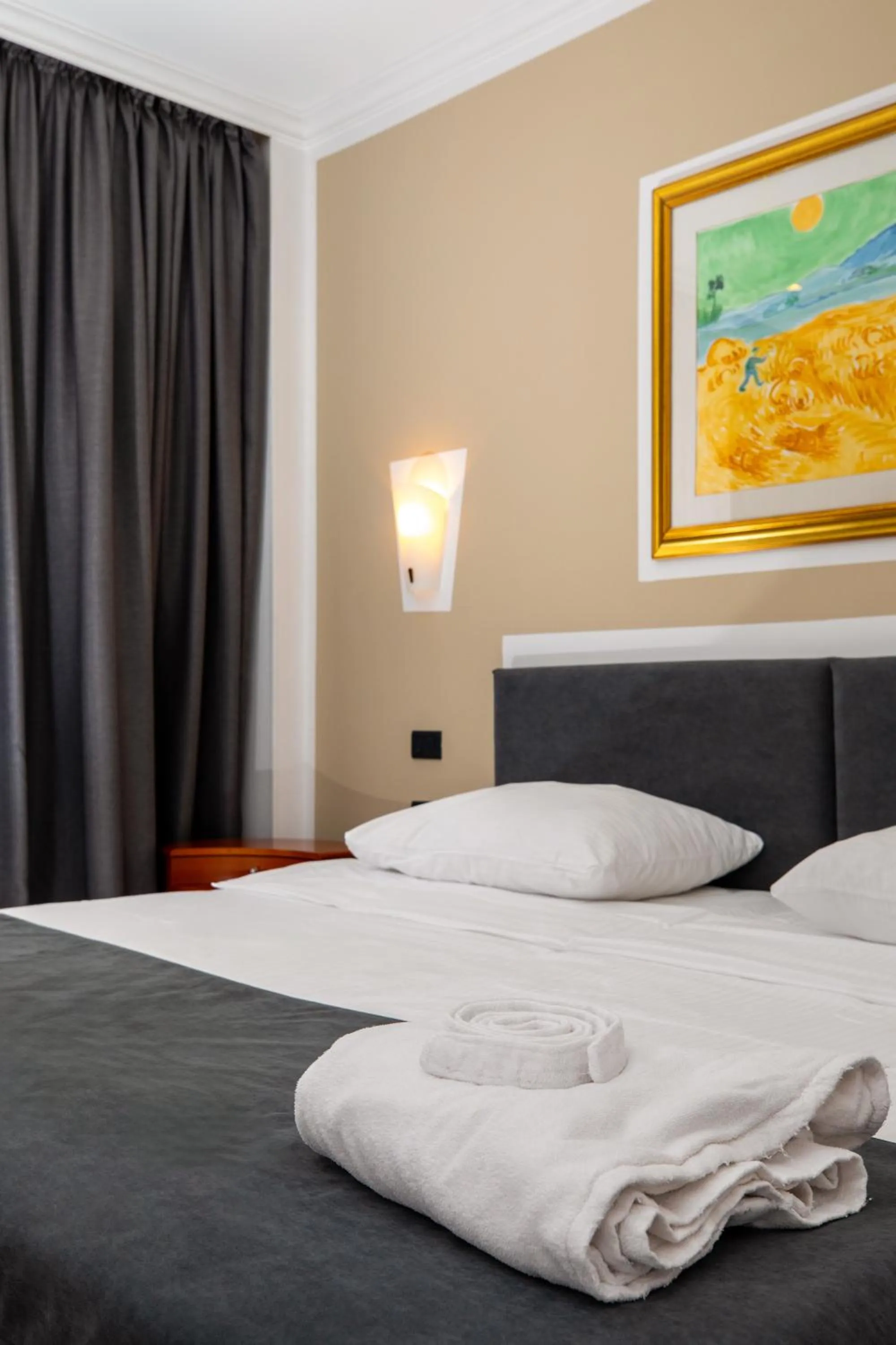 Bed in Hotel Pushkin