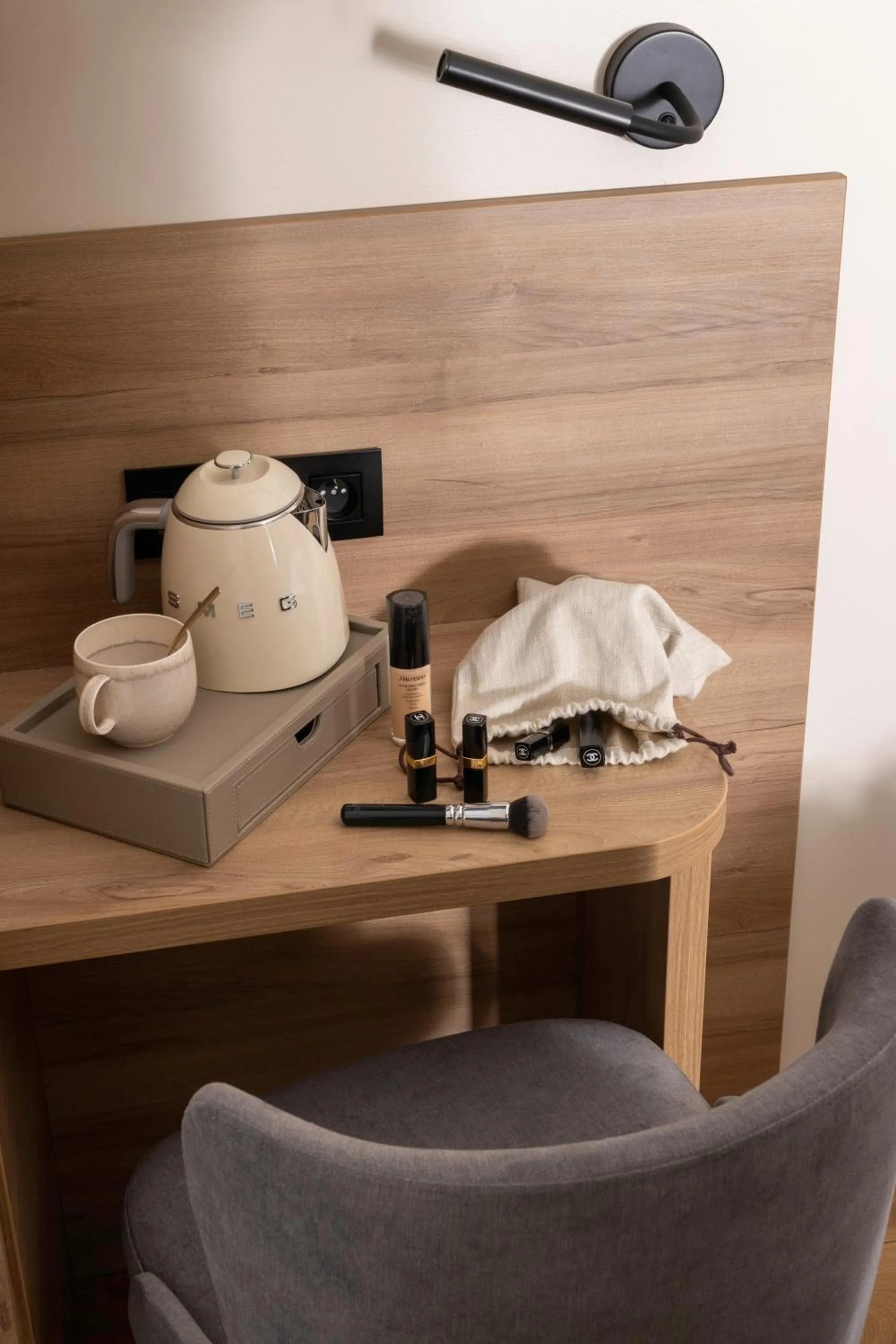 Coffee/tea facilities in Hôtel Théorème