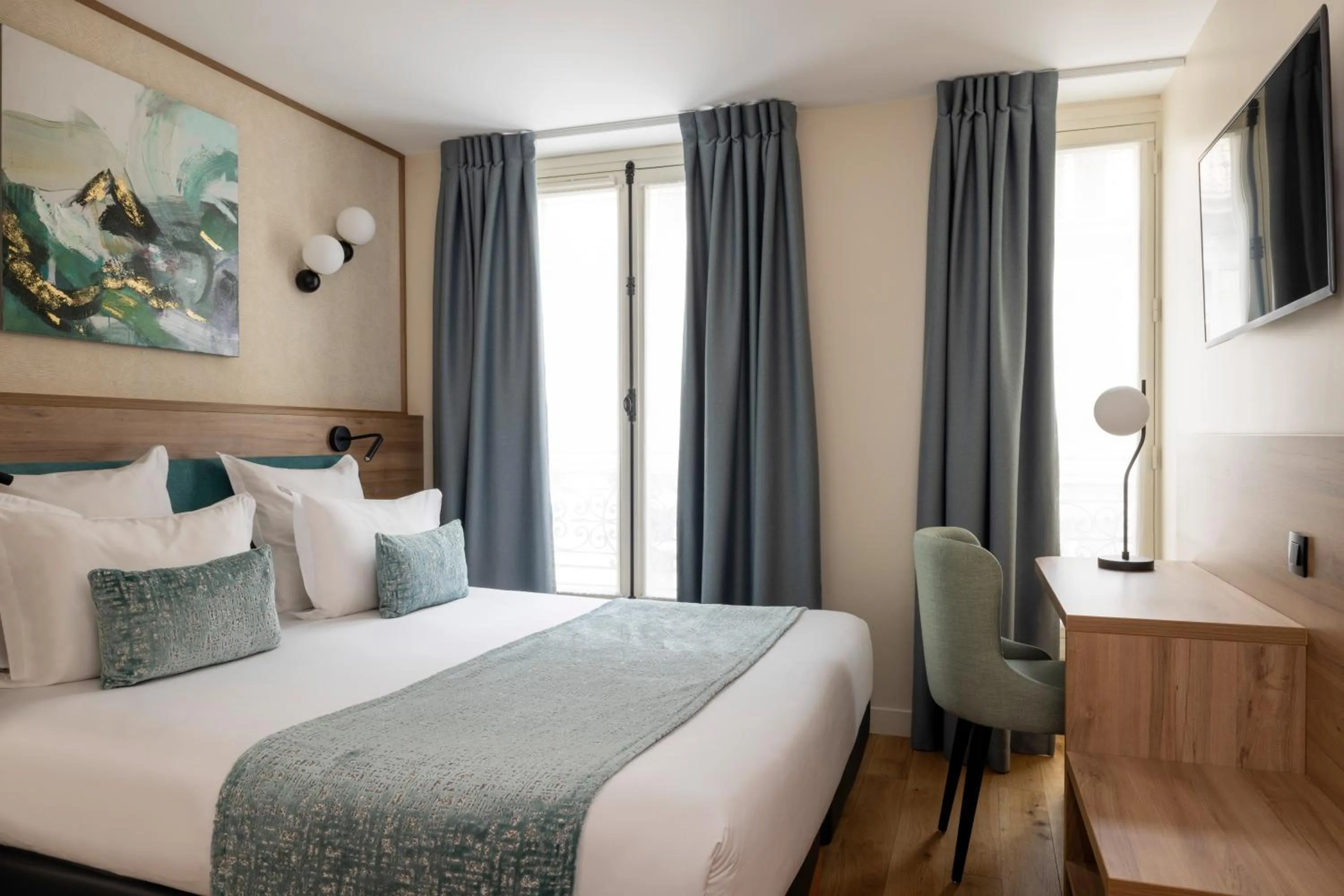 Bed in Hôtel Théorème