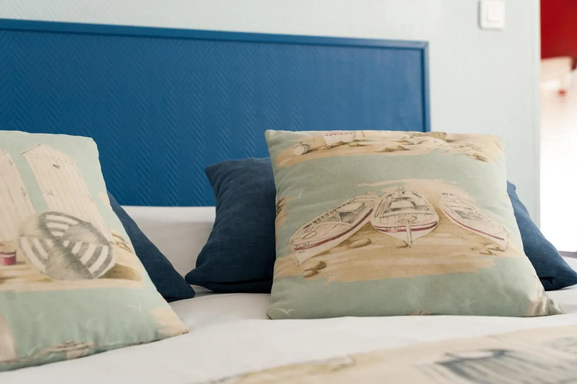 Double Room in The Originals Access, Hôtel Corinna, Royan Double Room in The Originals Access, Hôtel Corinna, Royan