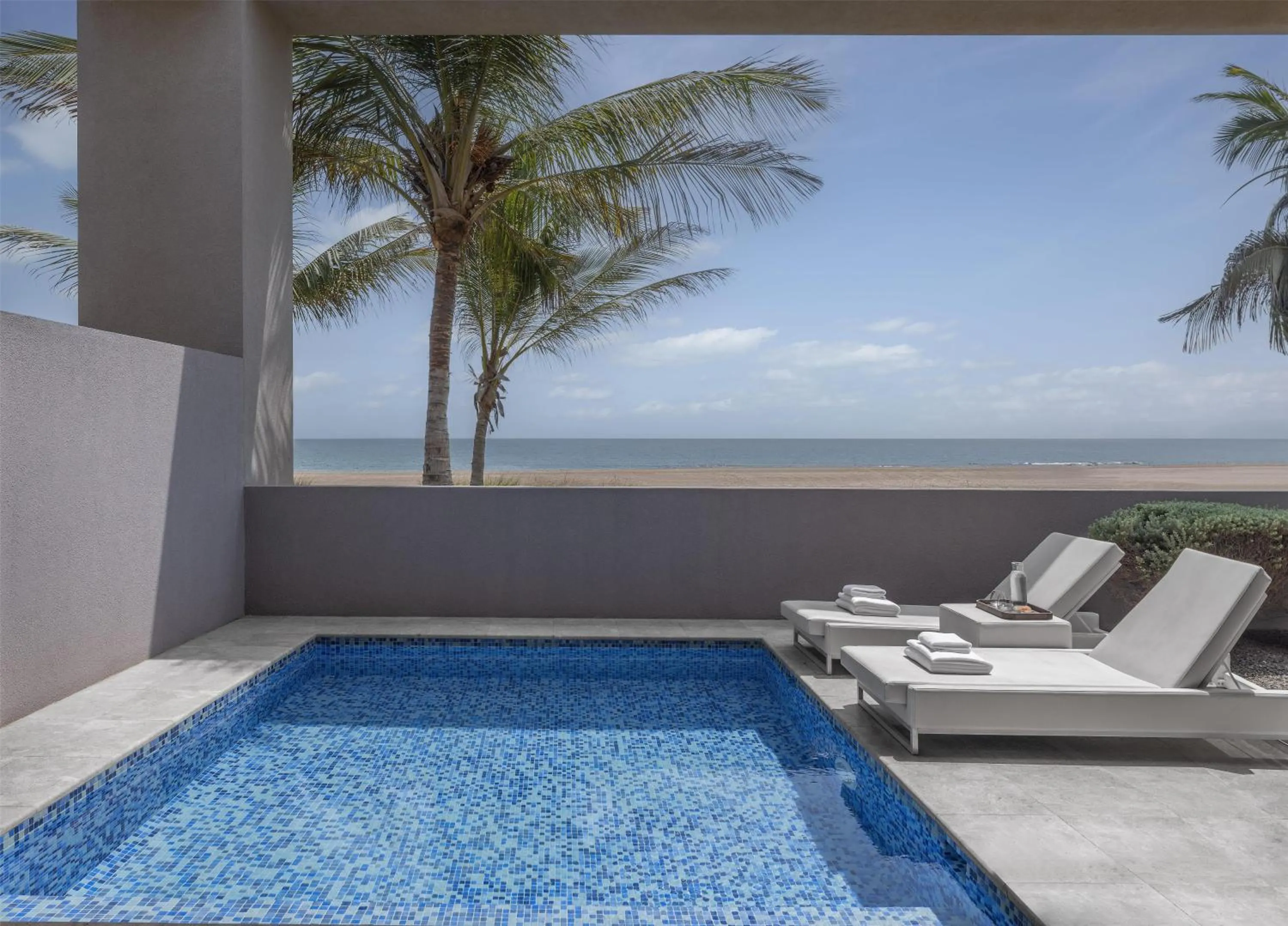 Pool view in Kempinski Hotel Muscat