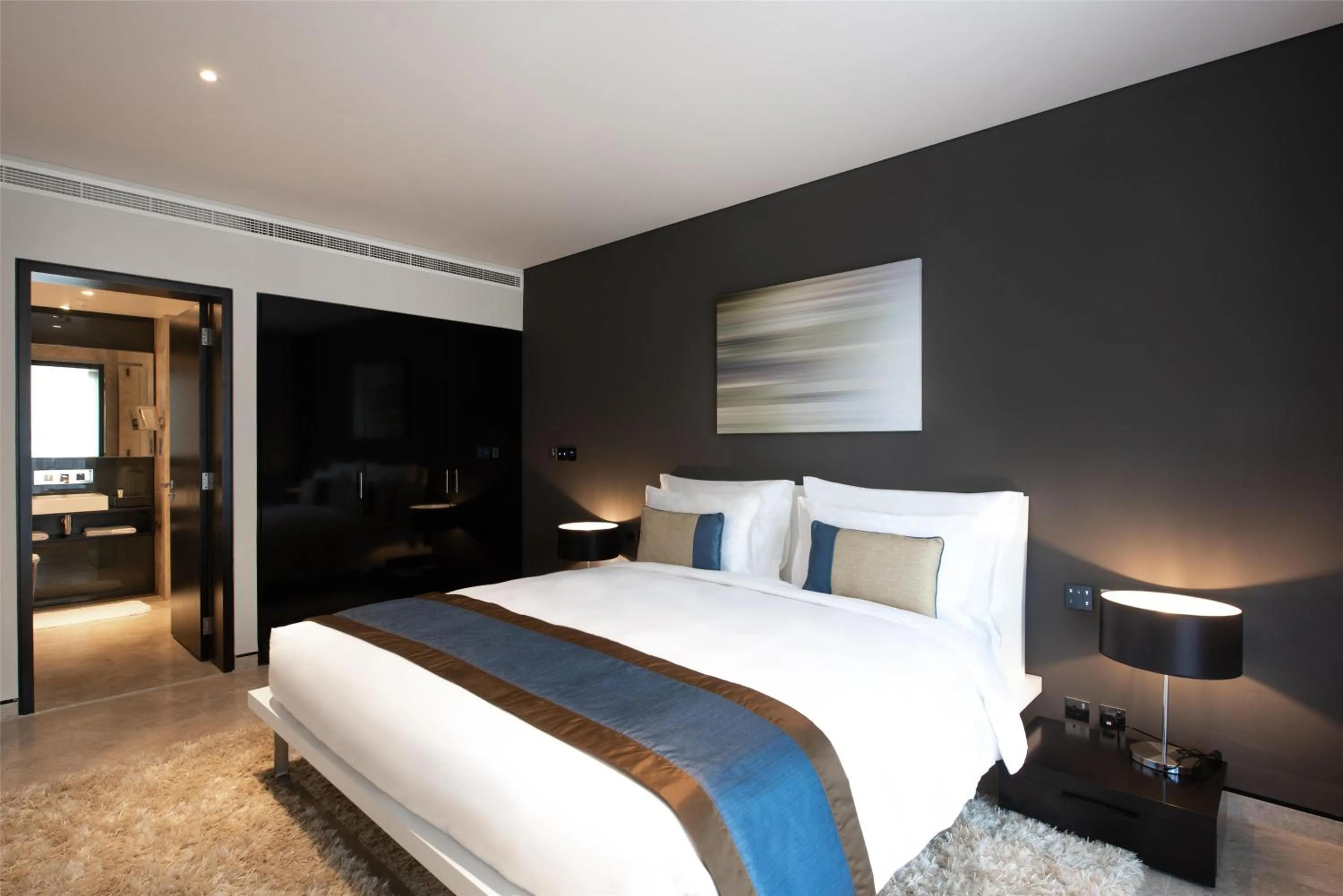 Photo of the whole room, Bed in Kempinski Hotel Muscat