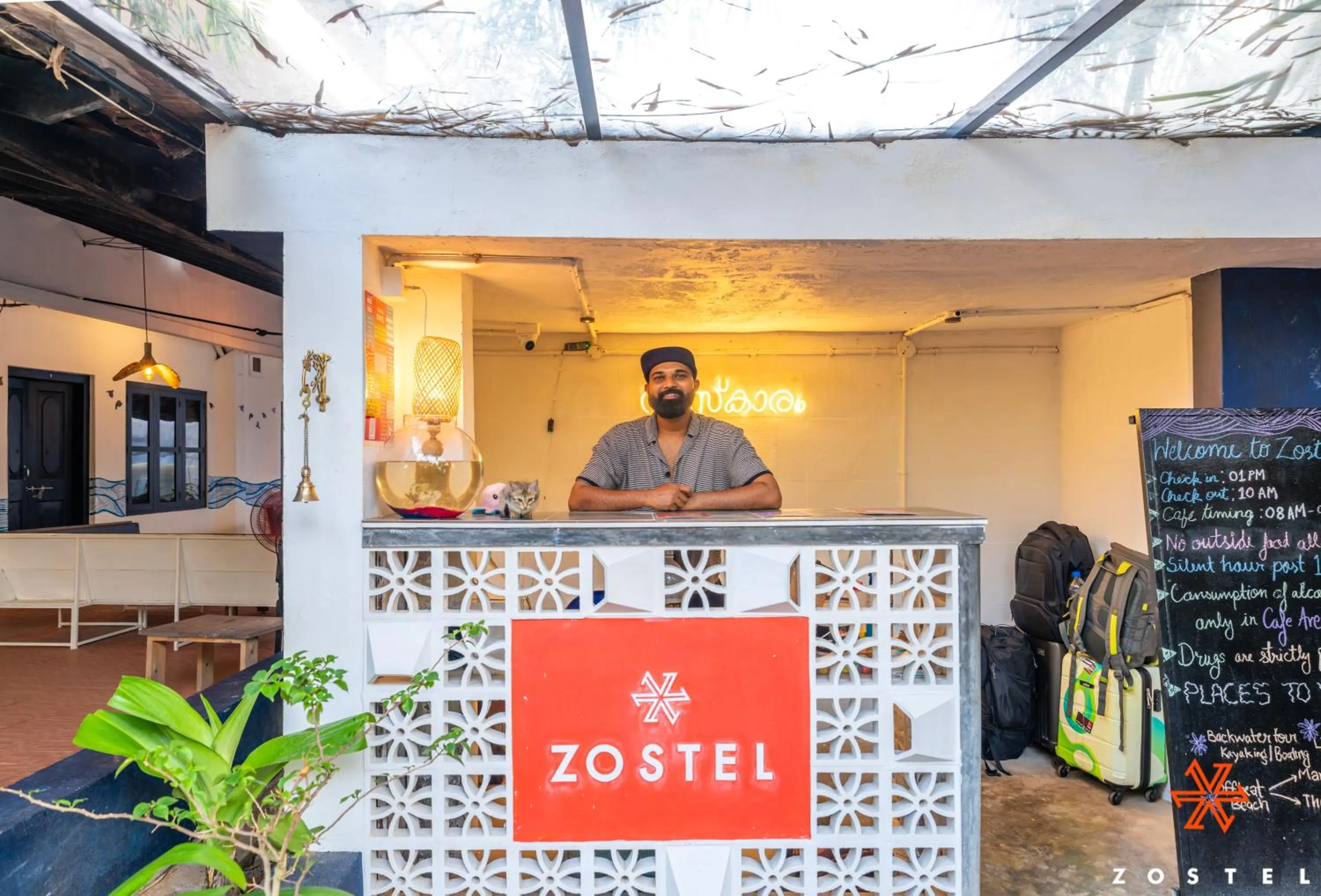 People in Zostel Alleppey