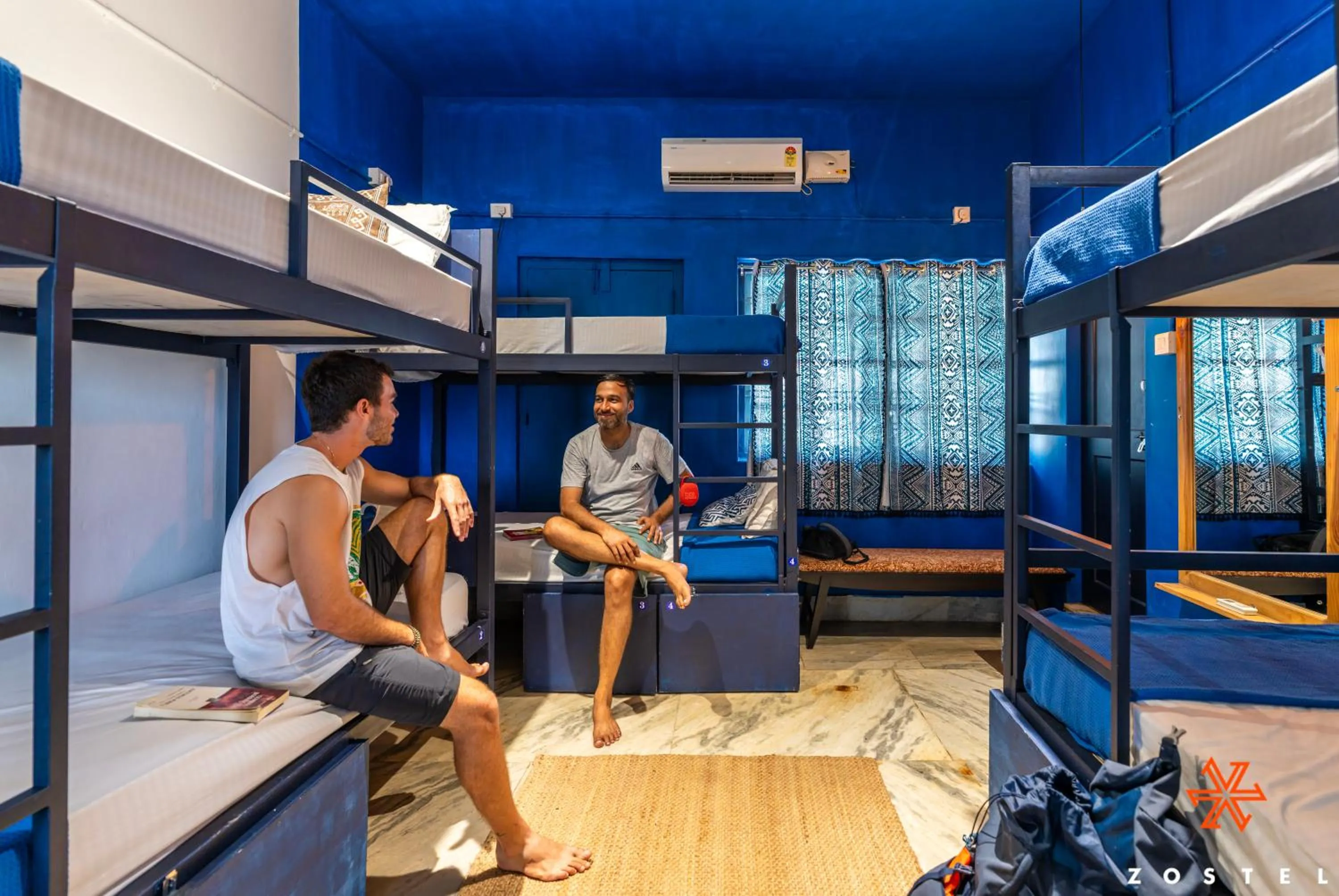 Bed in Zostel Alleppey