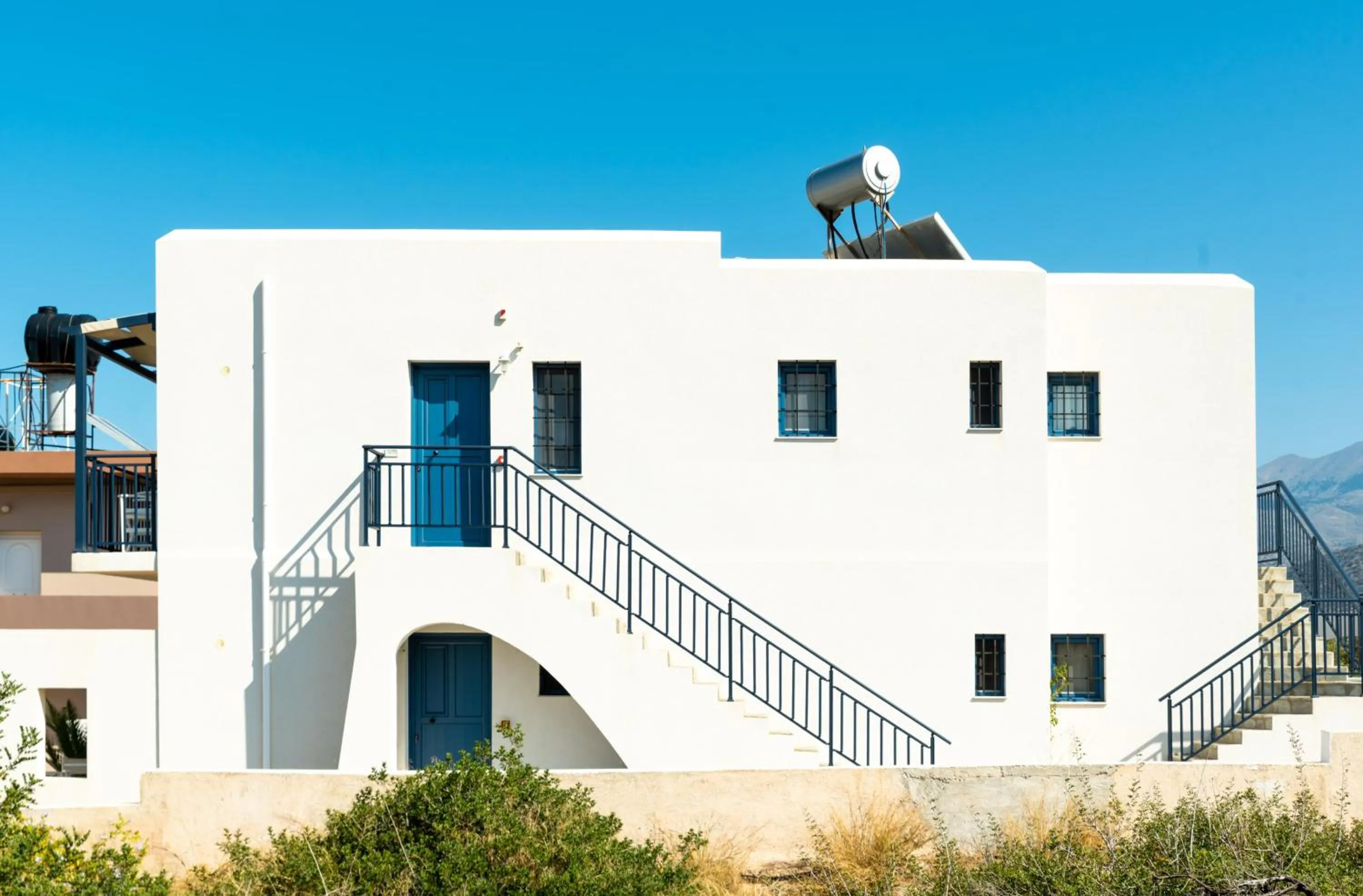 Property building in Okirroi Villas Chersonissos