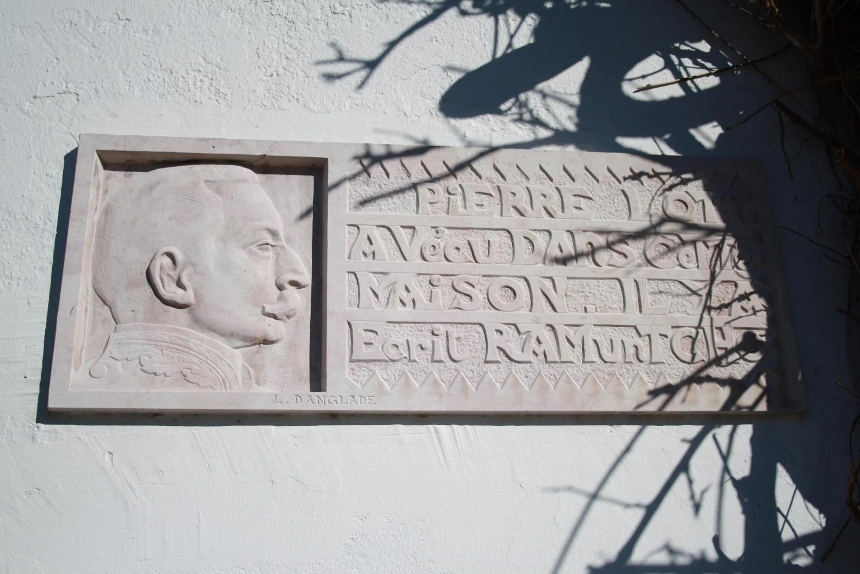 Facade/entrance in Hôtel de la Rhune