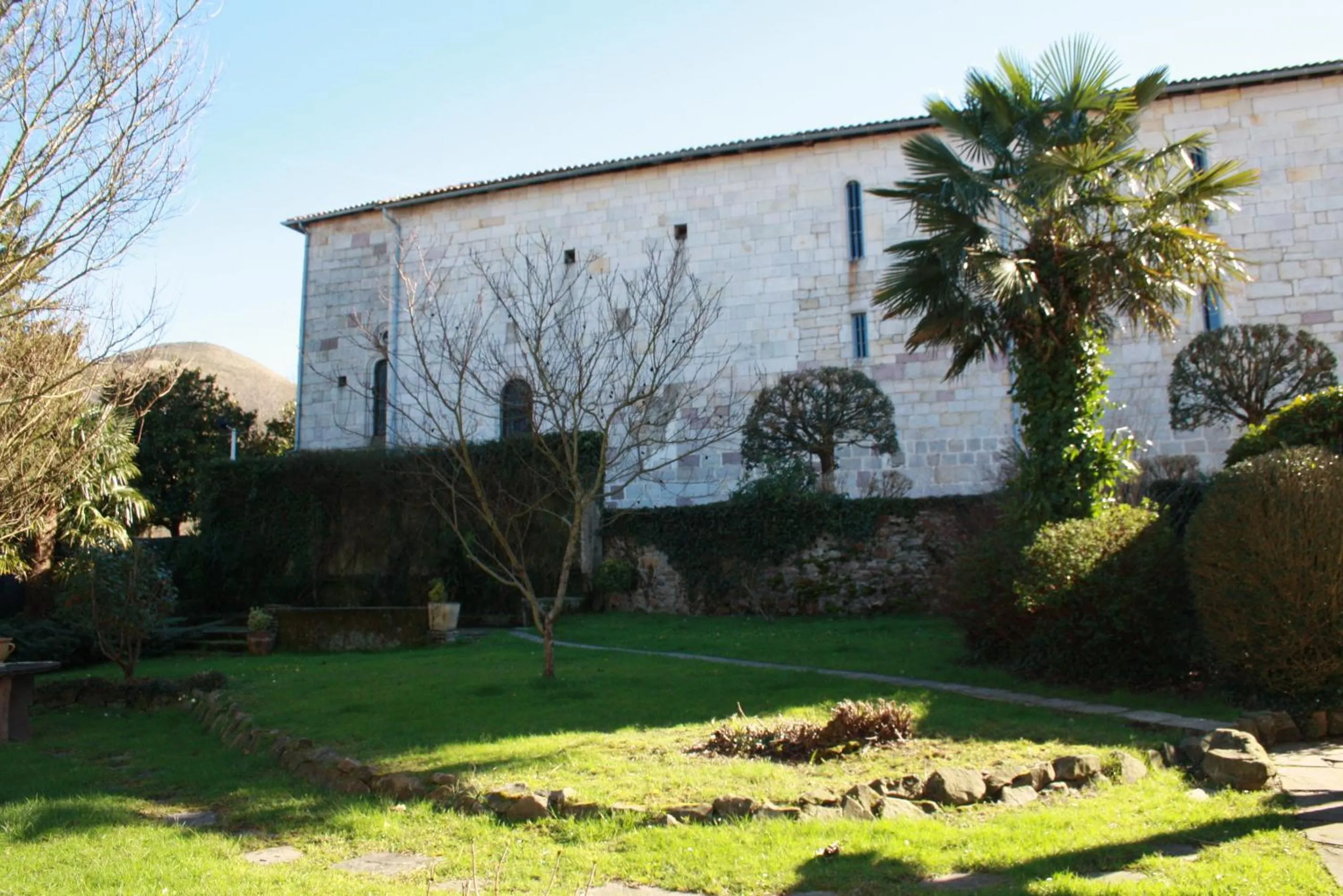 Facade/entrance in Hôtel de la Rhune