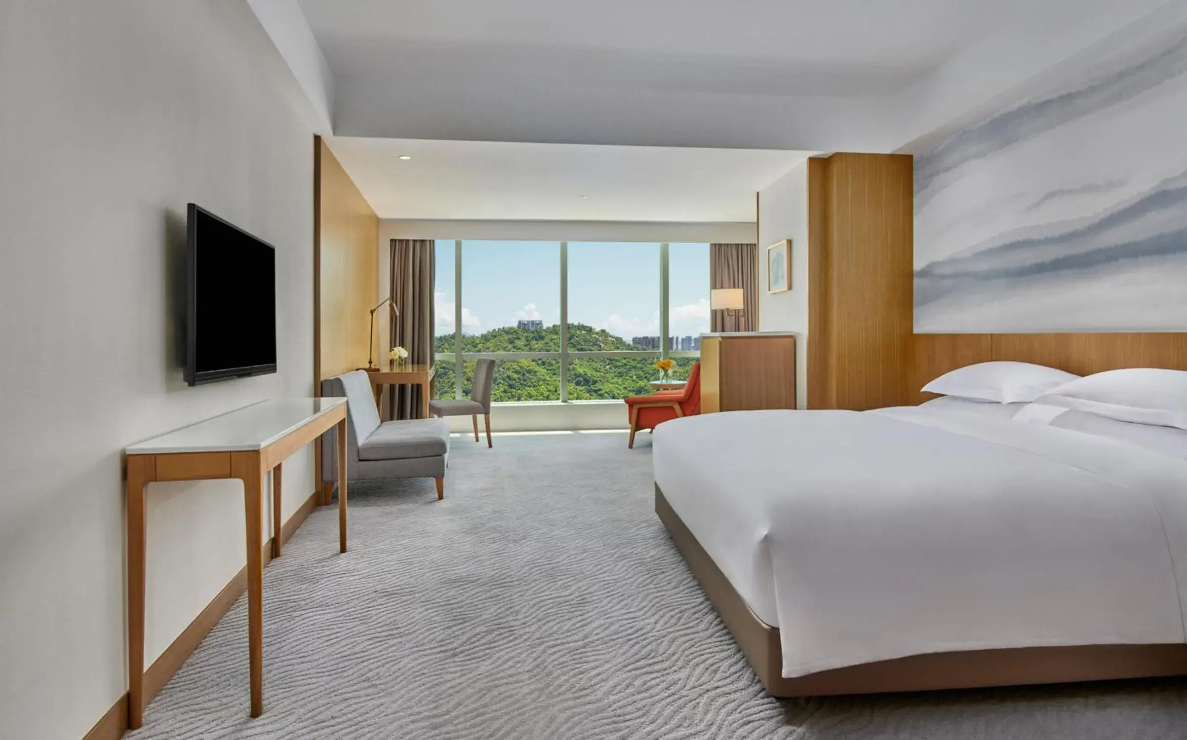 Standard King Room with City View in Crowne Plaza Zhuhai City Center by IHG Standard King Room with City View in Crowne Plaza Zhuhai City Center by IHG