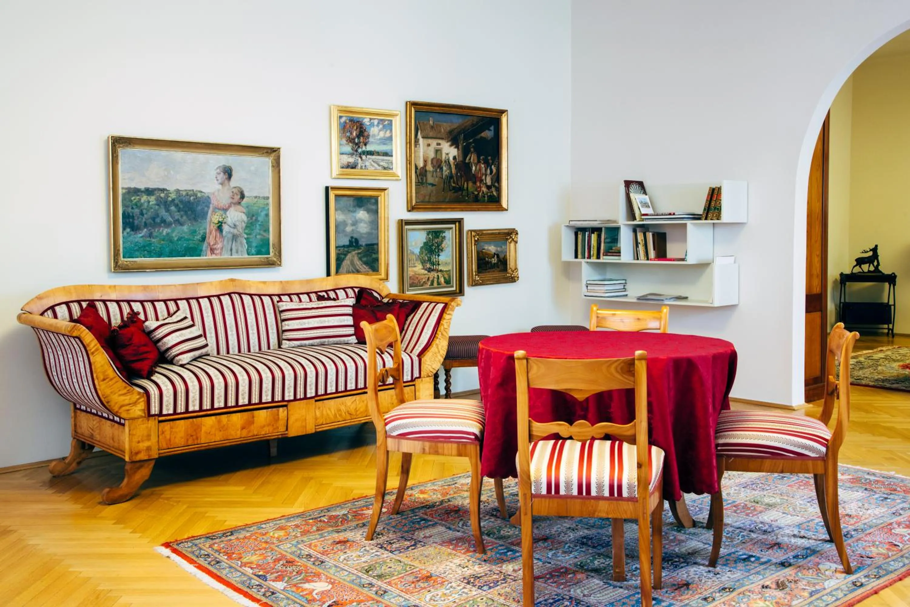 Communal lounge/ TV room in Hubertus Hof Landhotel